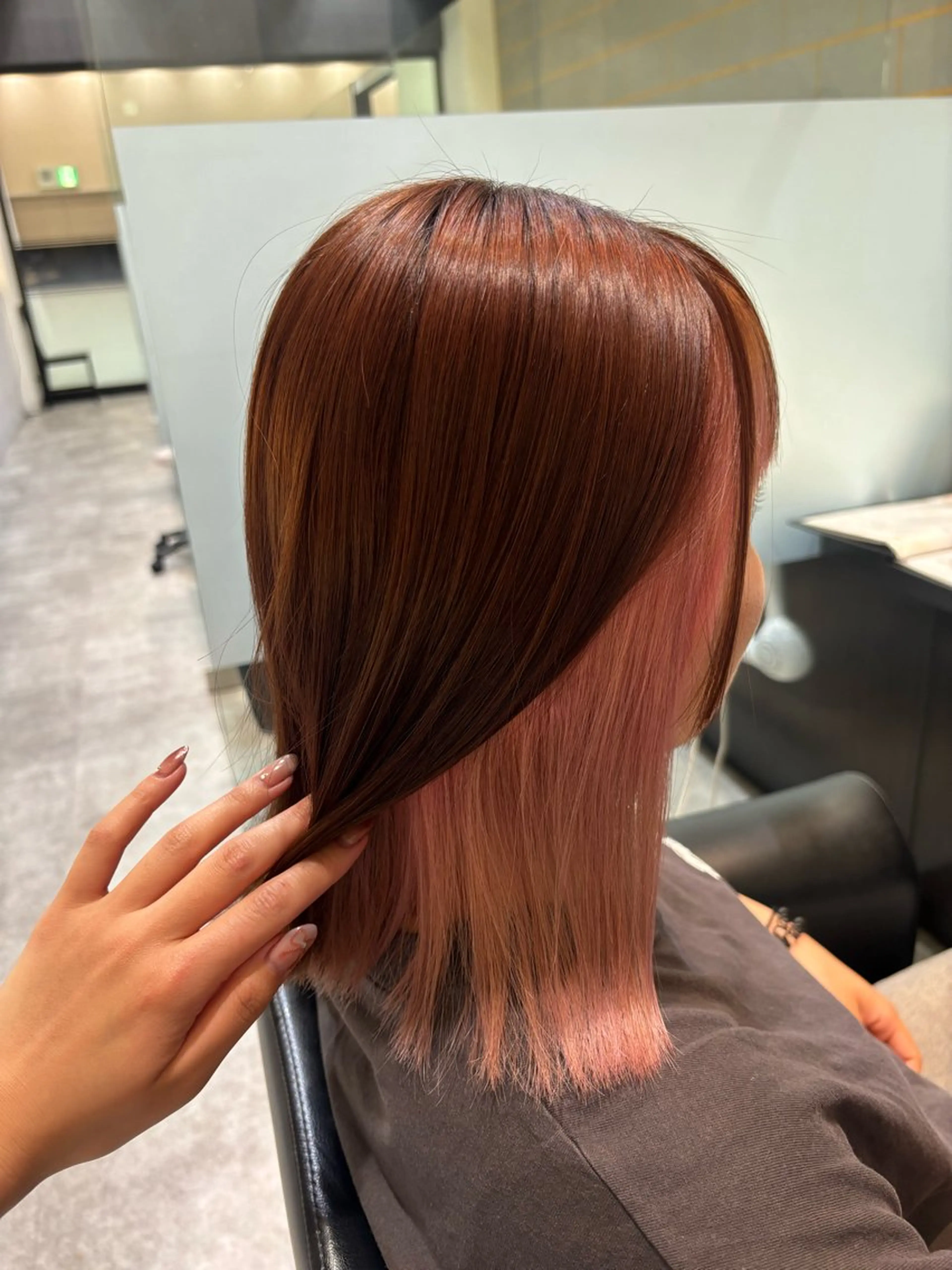 ミディアム カット ヘアカラー 林 美月のヘアスタイル