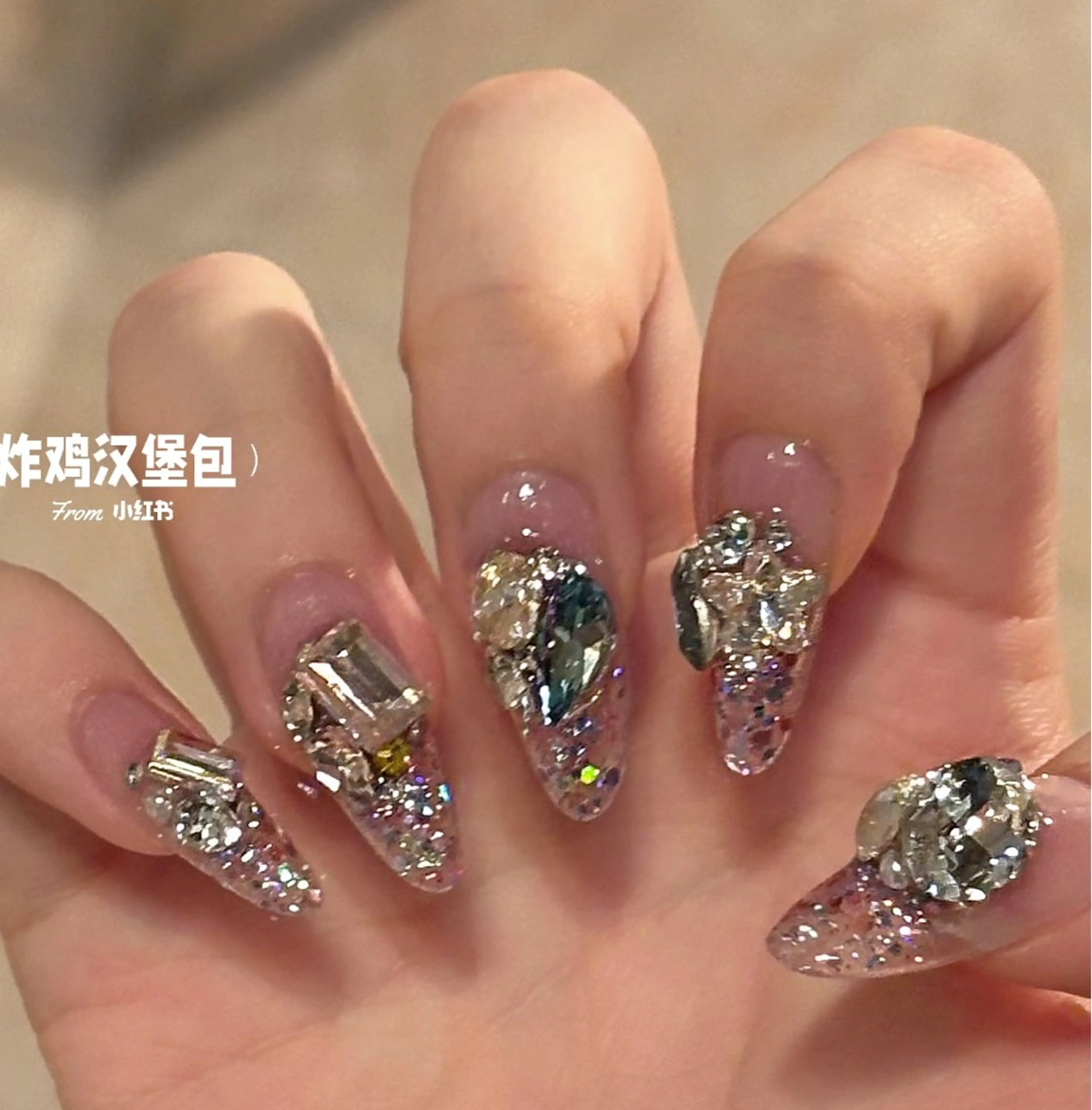ネイル ハンドネイル Dola Nail ユキンイのネイルデザイン