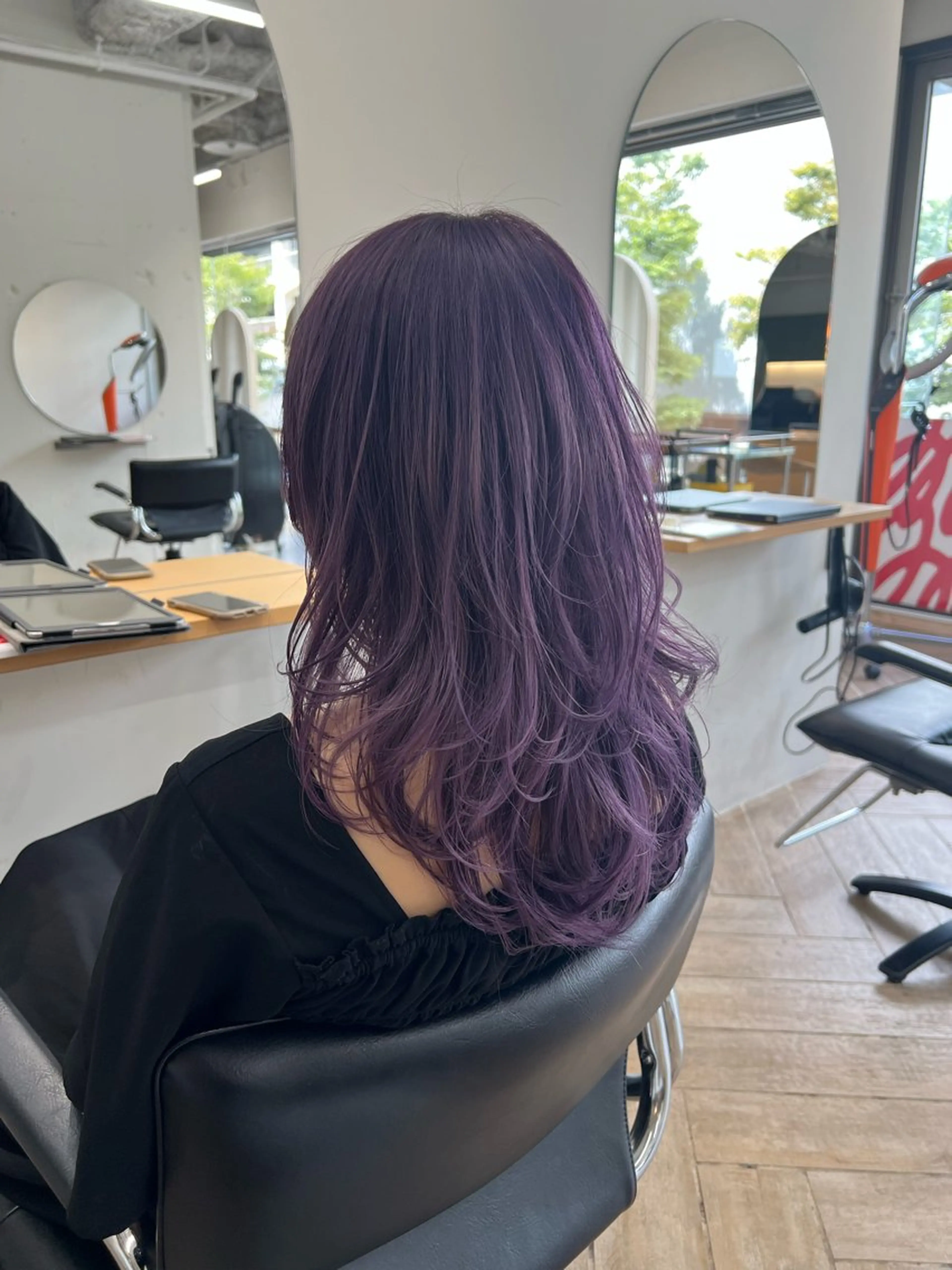 セミロング カラー カット ヘアカラー トリートメント ハイトーン/複雑履歴 新潟/万代/井上佑のヘアスタイル