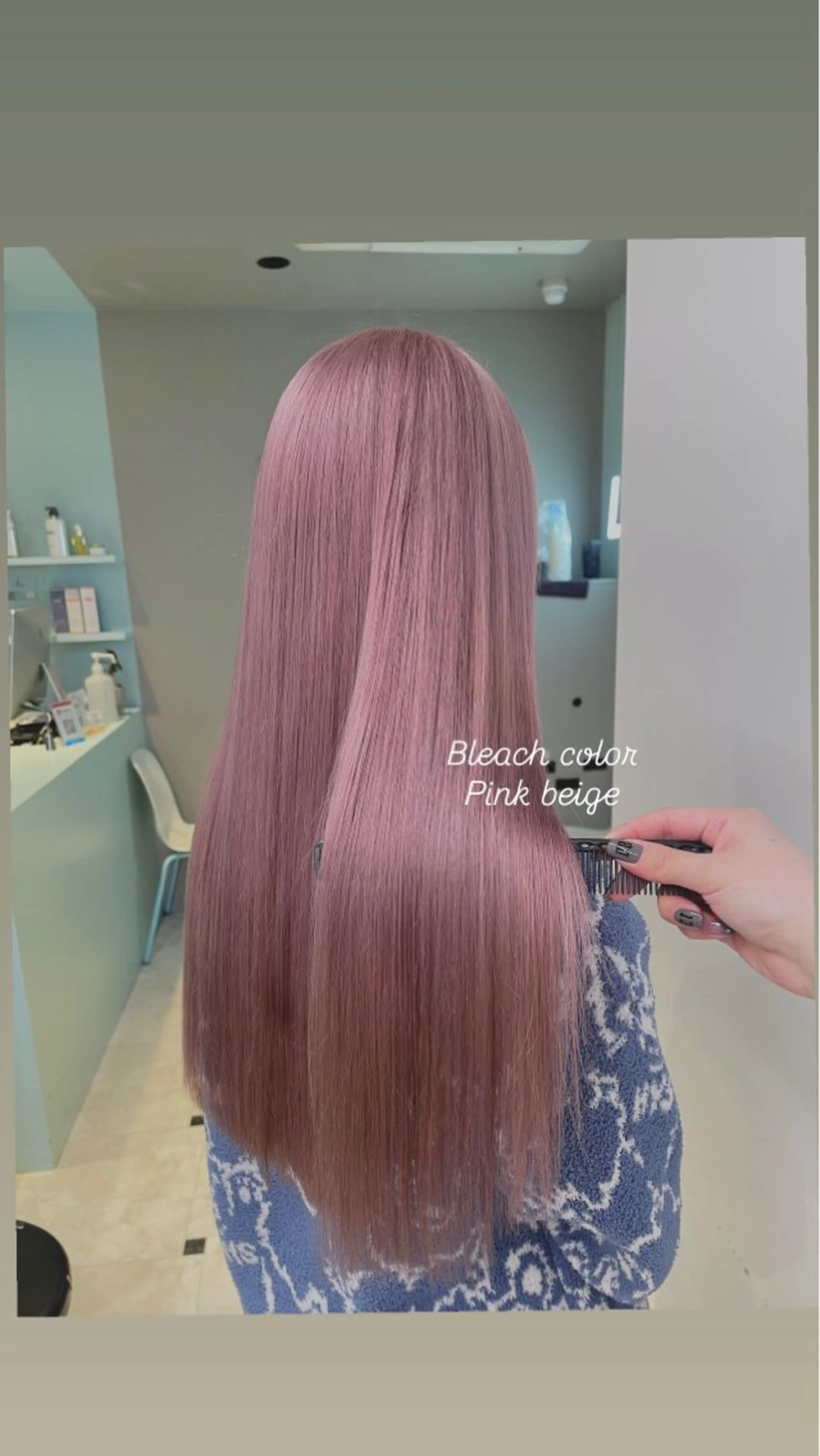 ロング カラー ヘアカラー 🤍💕ブリーチカラ ーAyaka💕🤍のヘアスタイル