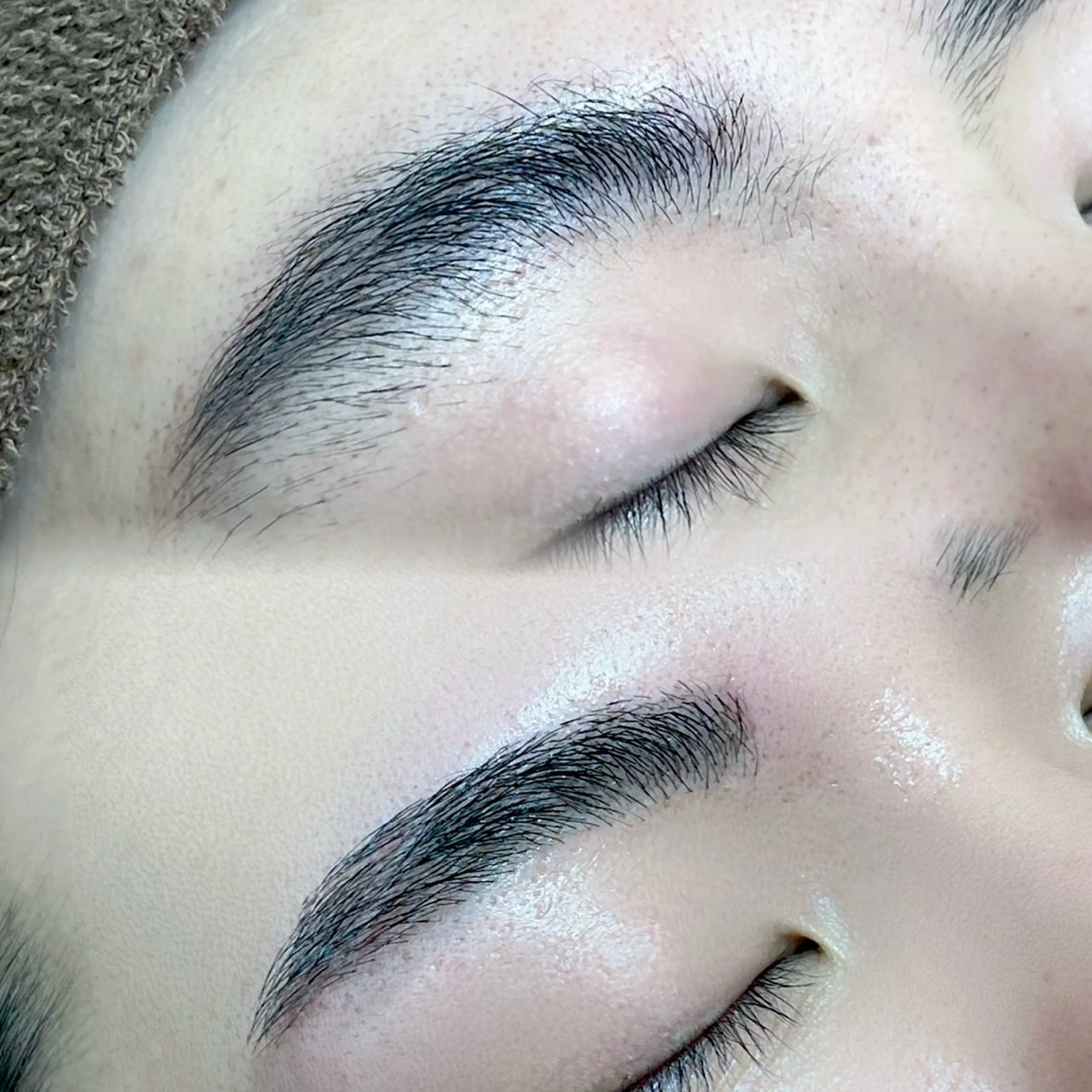 🚀メンズ眉スタイリング　アイブロウwax脱毛💎✨️  新規¥3500  再来¥4000の写真