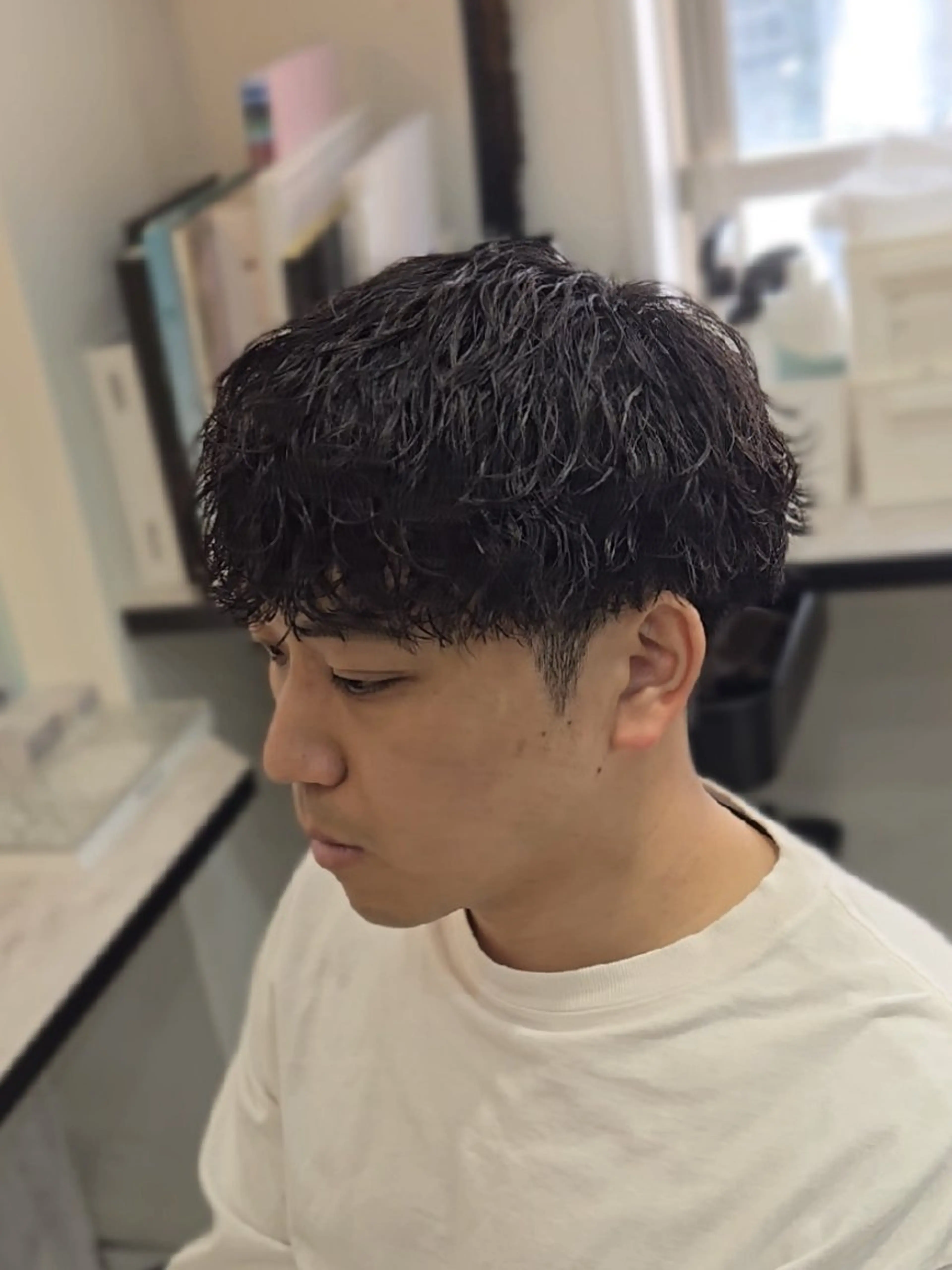 ミディアム パーマ ミディアムパーマ カット パーマ ヘアセット Lapis 名古屋駅前店所属・LEN名古屋/パーマ メンズ特化美容師のヘアスタイル