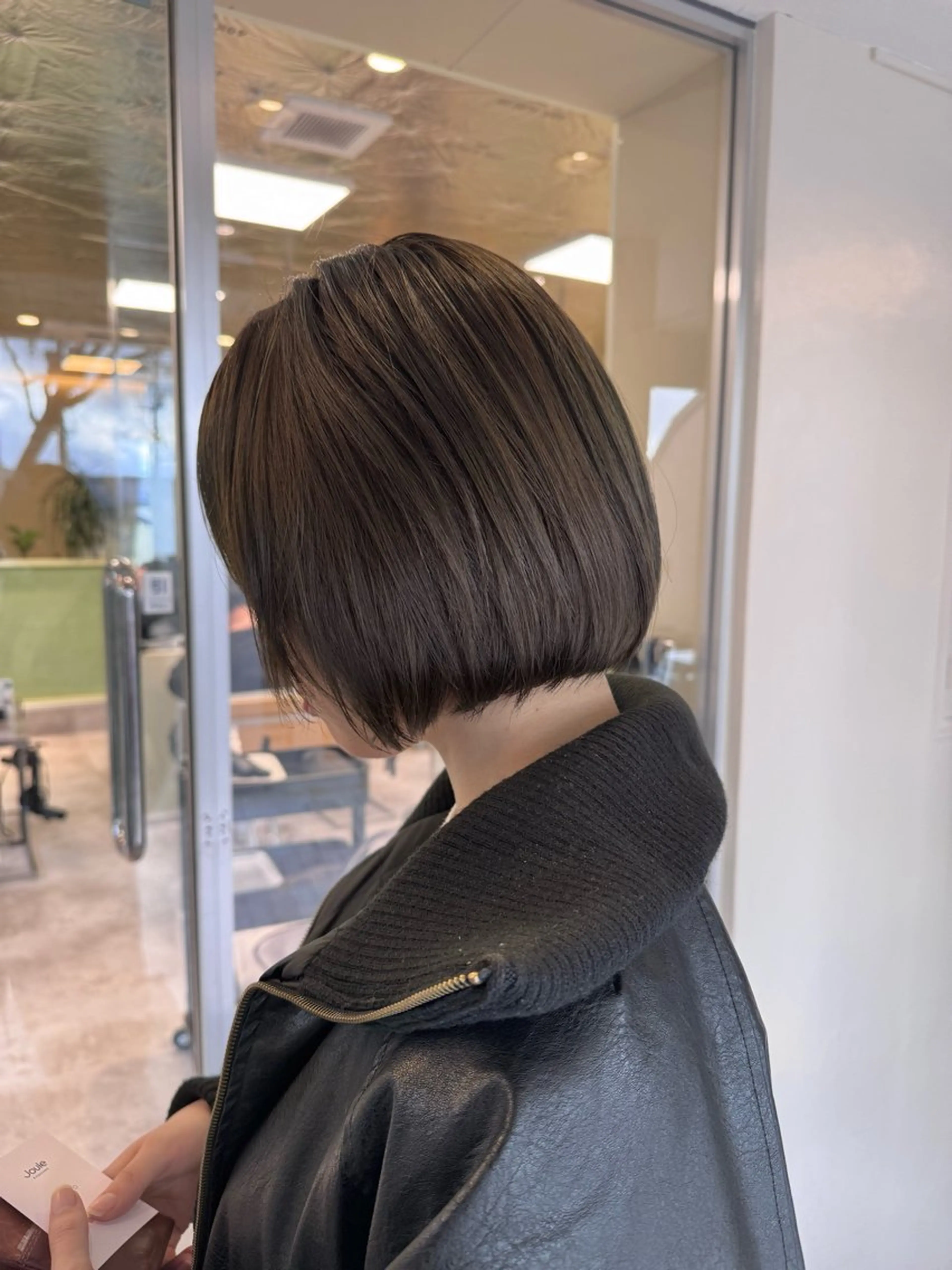 ショート カラー カット ヘアカラー トリートメント KOHNO/ブリーチ なし/透明感カラーのヘアスタイル