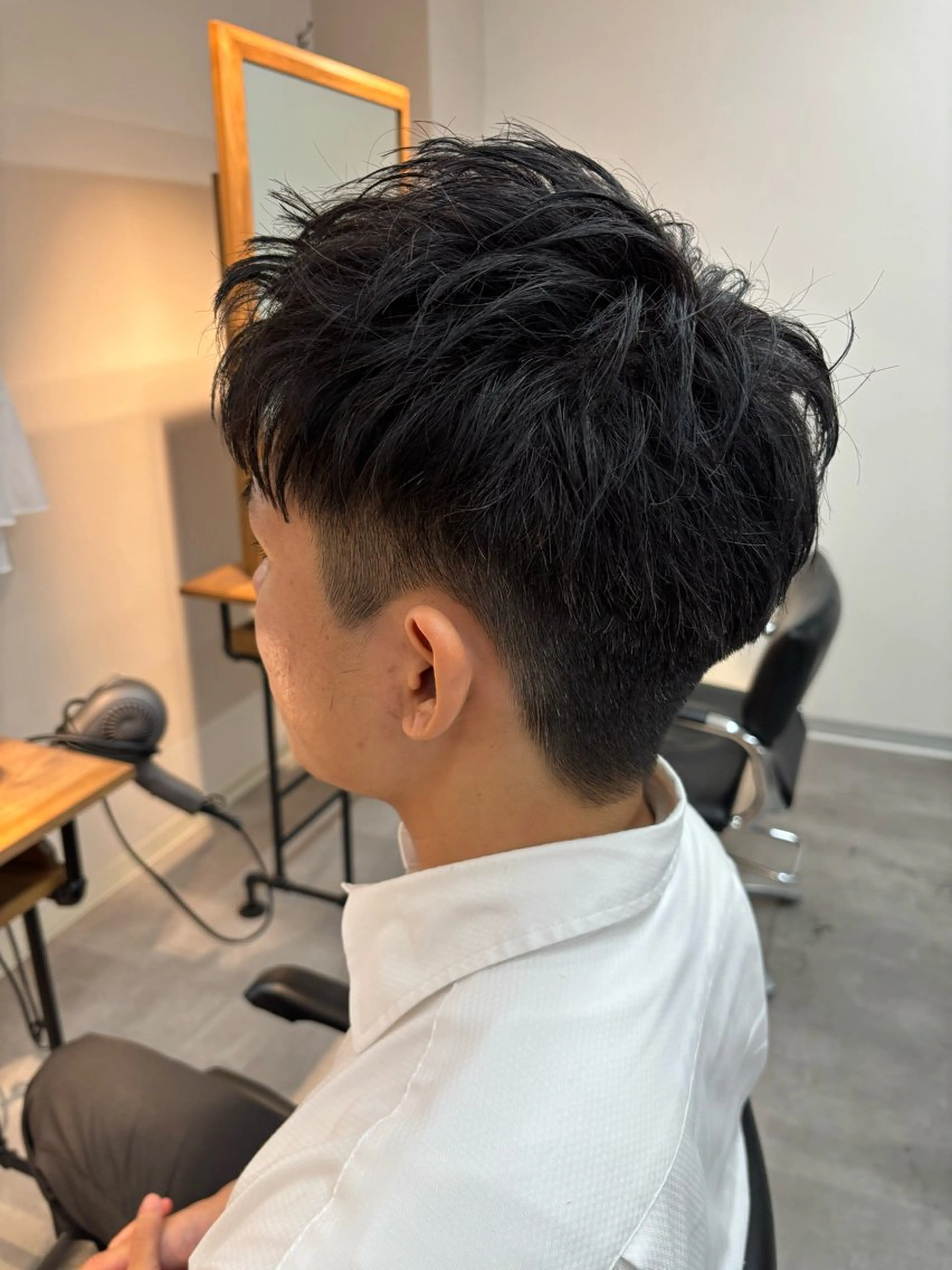 メンズ ビジネス カット 千葉駅フェザーパーマ メンズカット保立のヘアスタイル