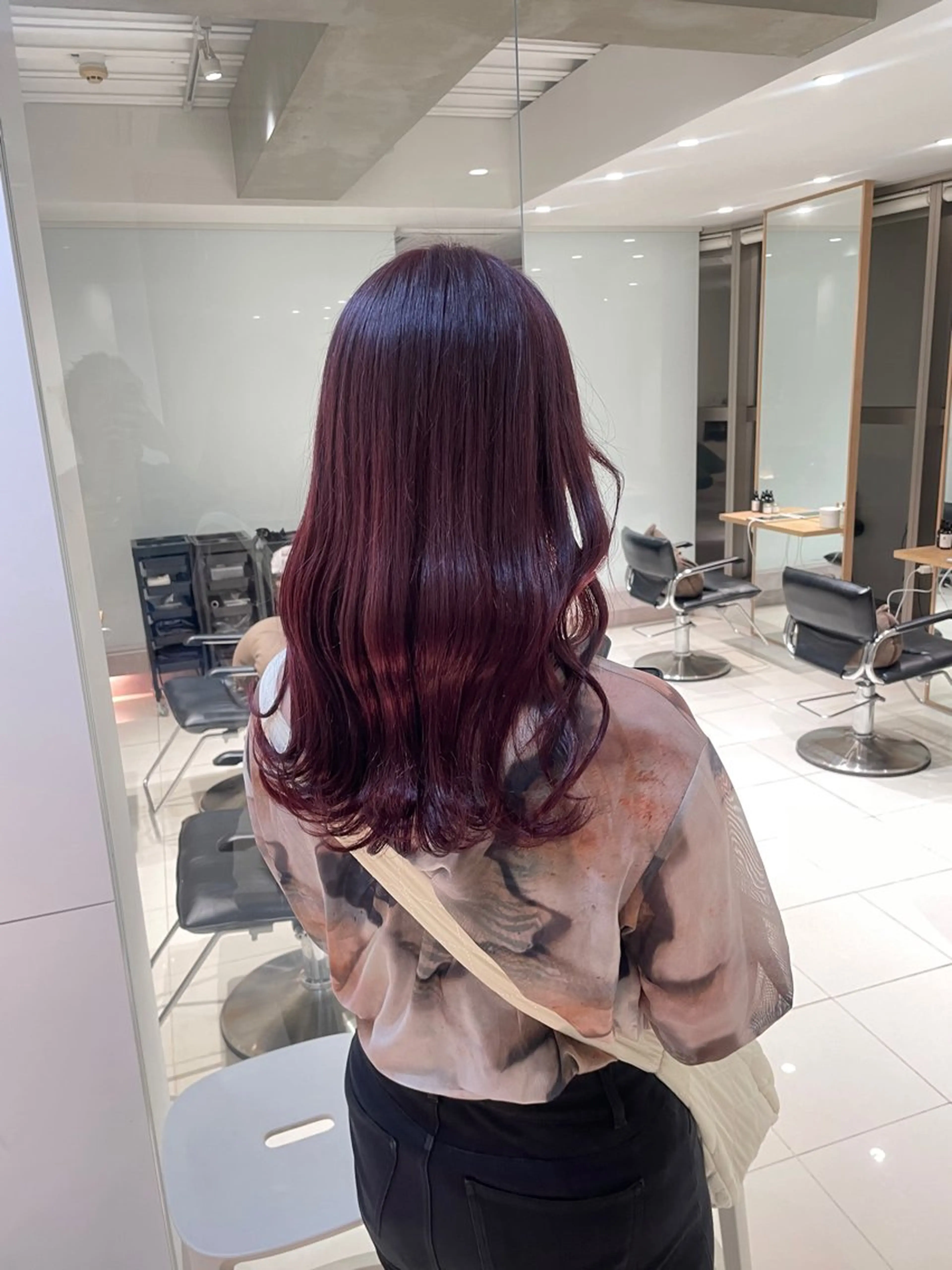 ロング カラー ヘアアレンジ レッドカラー カット トリートメント ヘッドスパ ヘアセット 艶髪✨寒色カラー✨ 翁長孝輔のヘアスタイル