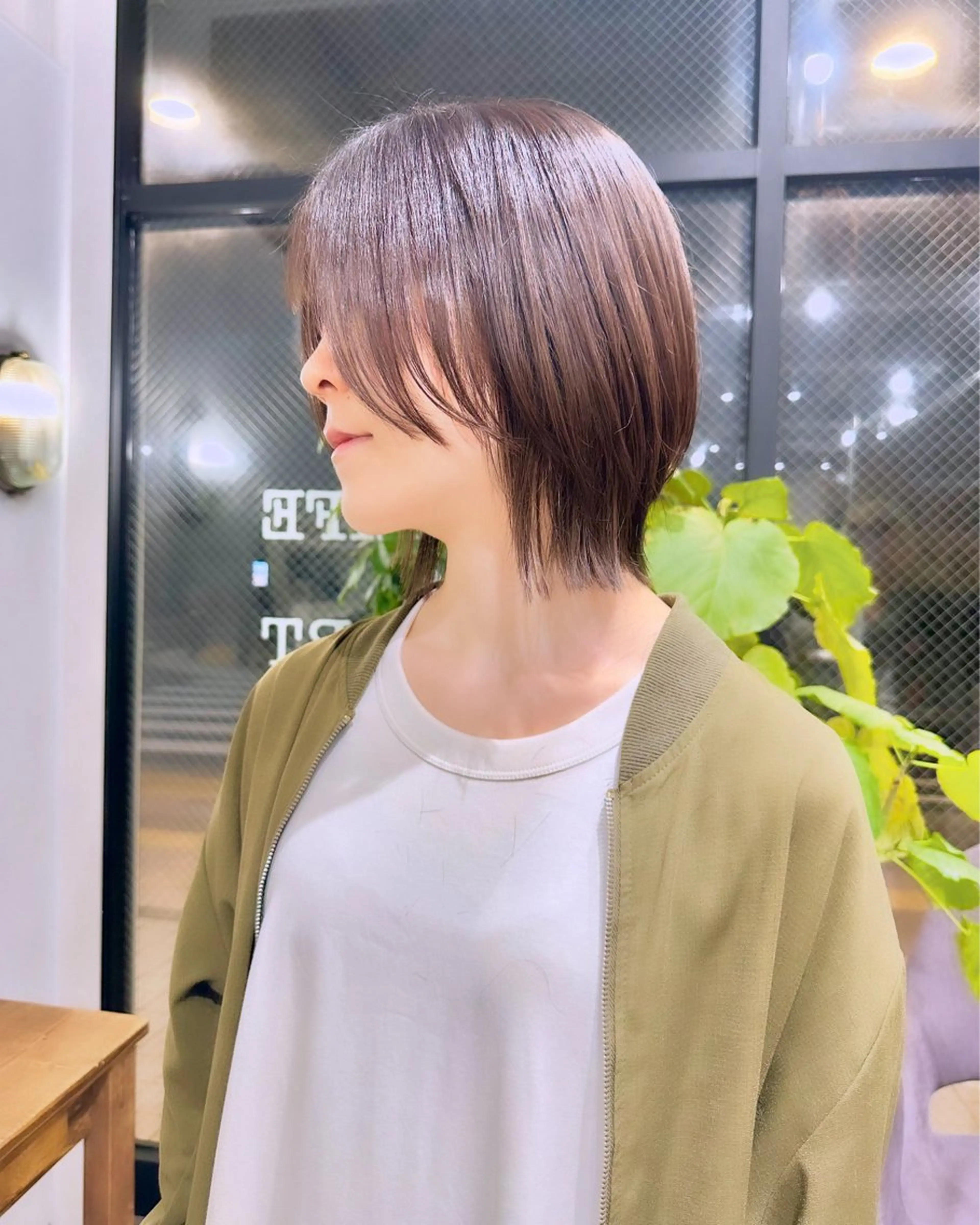ショート カラー ボブレイヤー ボブ レイヤーカット 篠崎 佑季のヘアスタイル