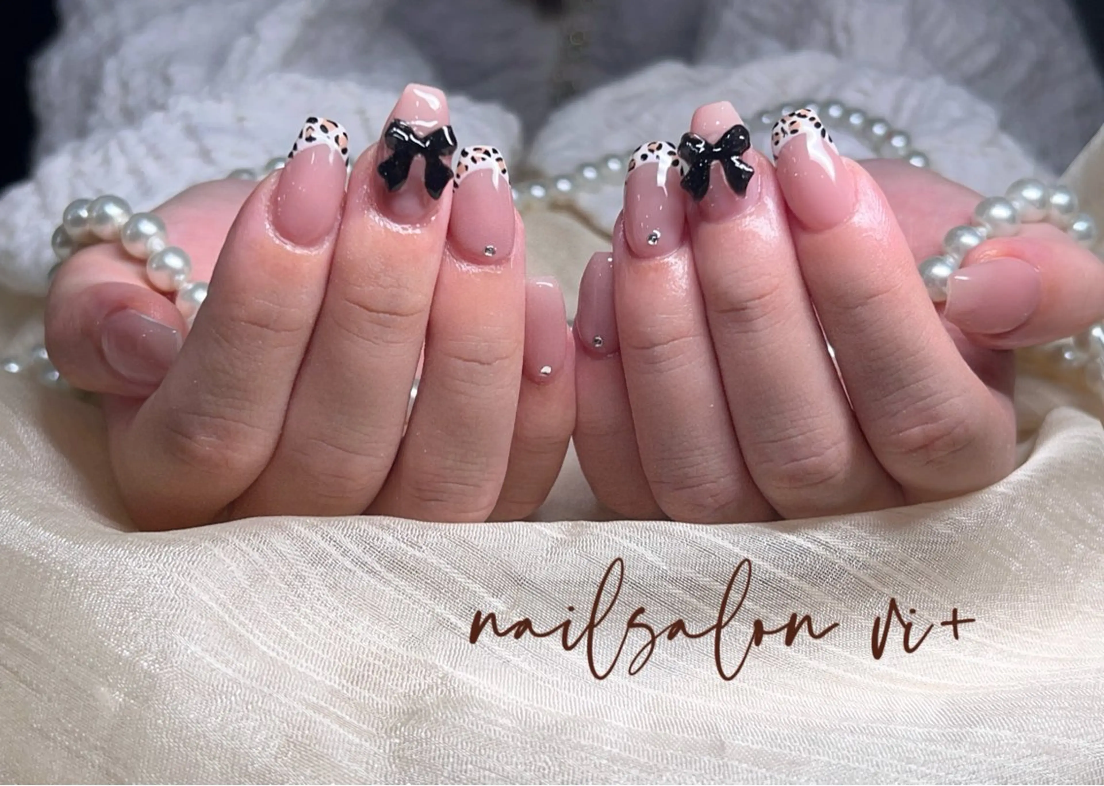ネイル ハンドネイル nailsalon vi+新人LiLiのネイルデザイン