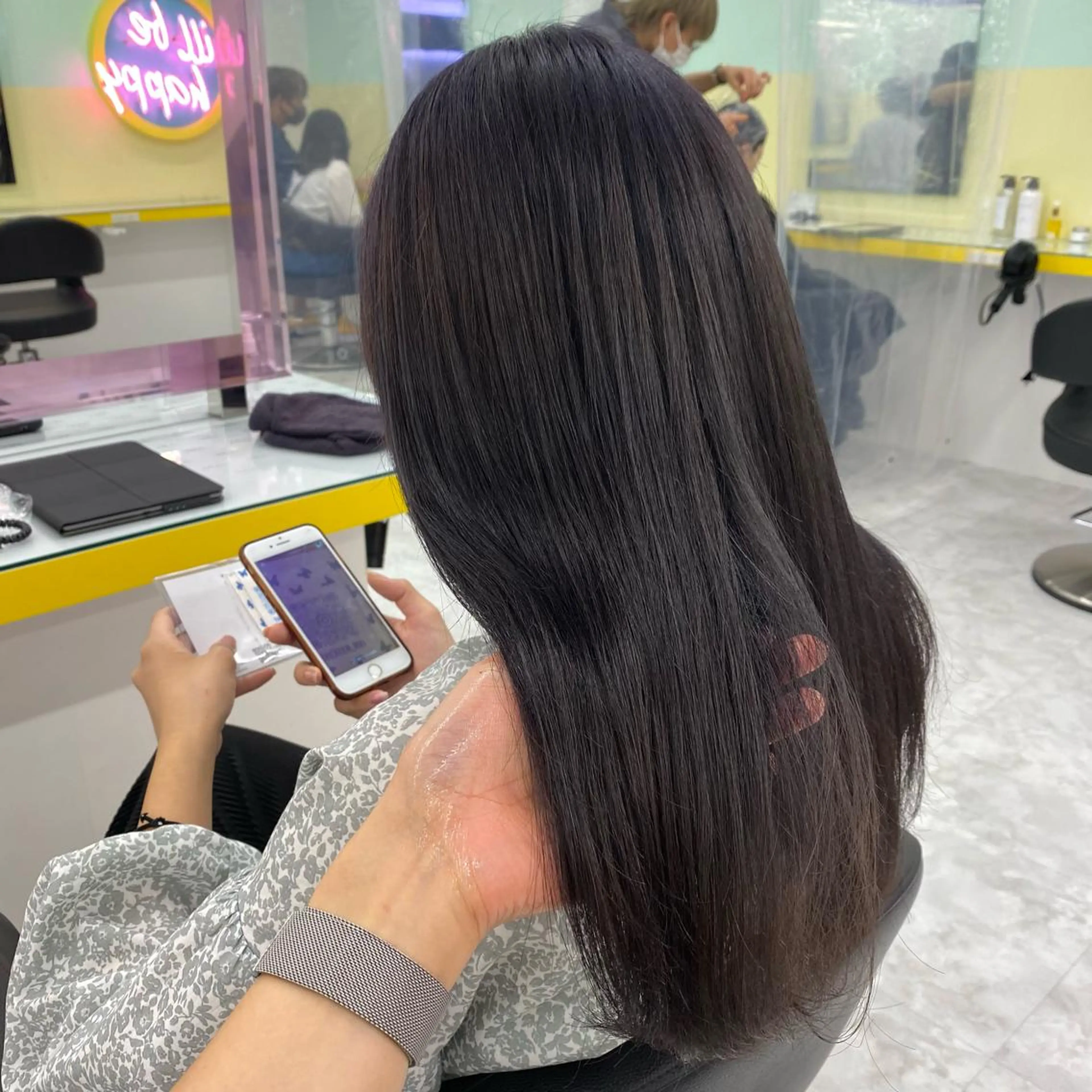 セミロング カラー ヘアアレンジ ヘアカラー GOTODAY shair salon 横浜mare店所属・透明感抜群カラー mai🍑♡のヘアスタイル
