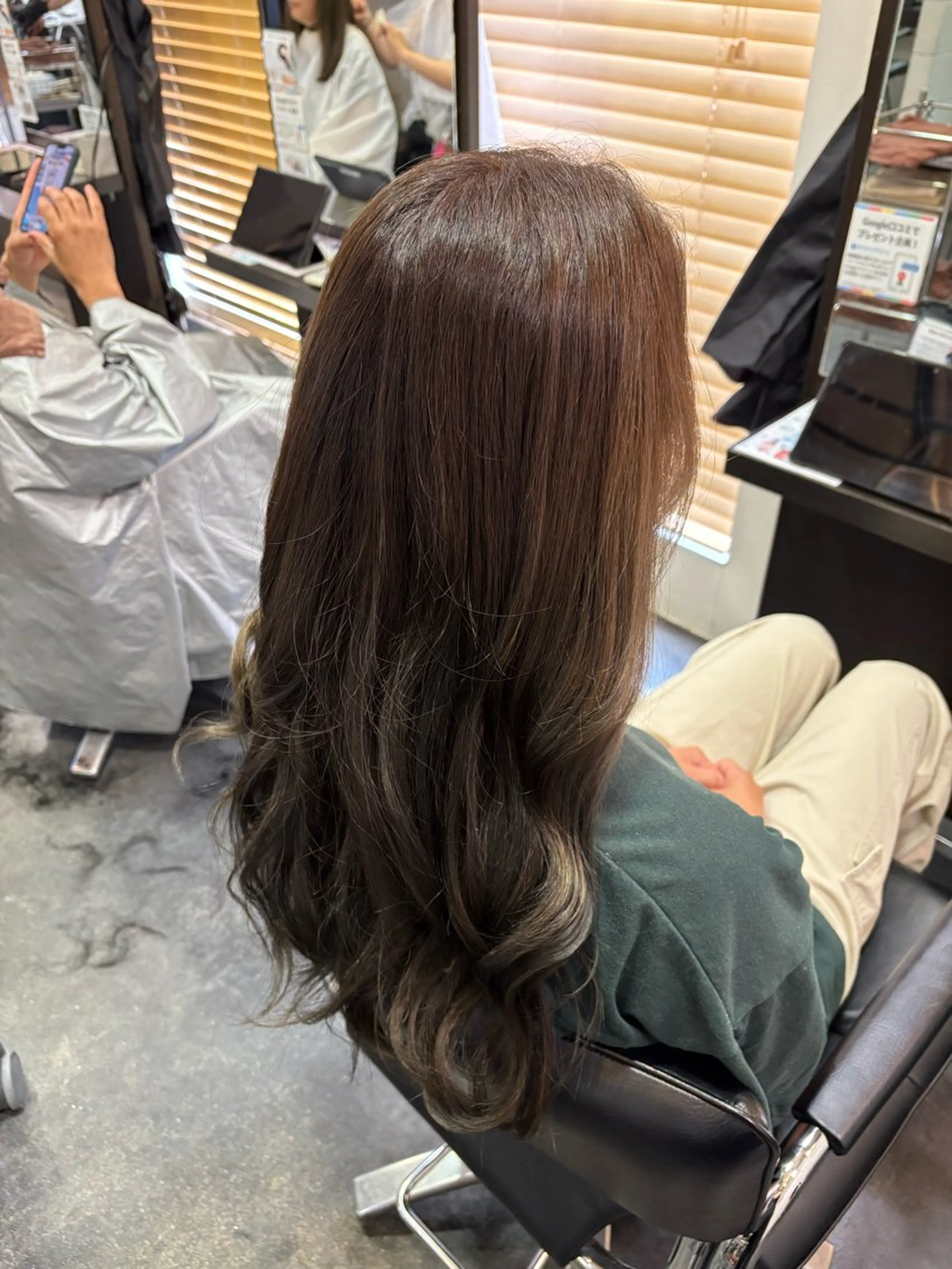 ロング カラー アッシュ アッシュブラウン ブラウンカラー 奥山 和奏のヘアスタイル