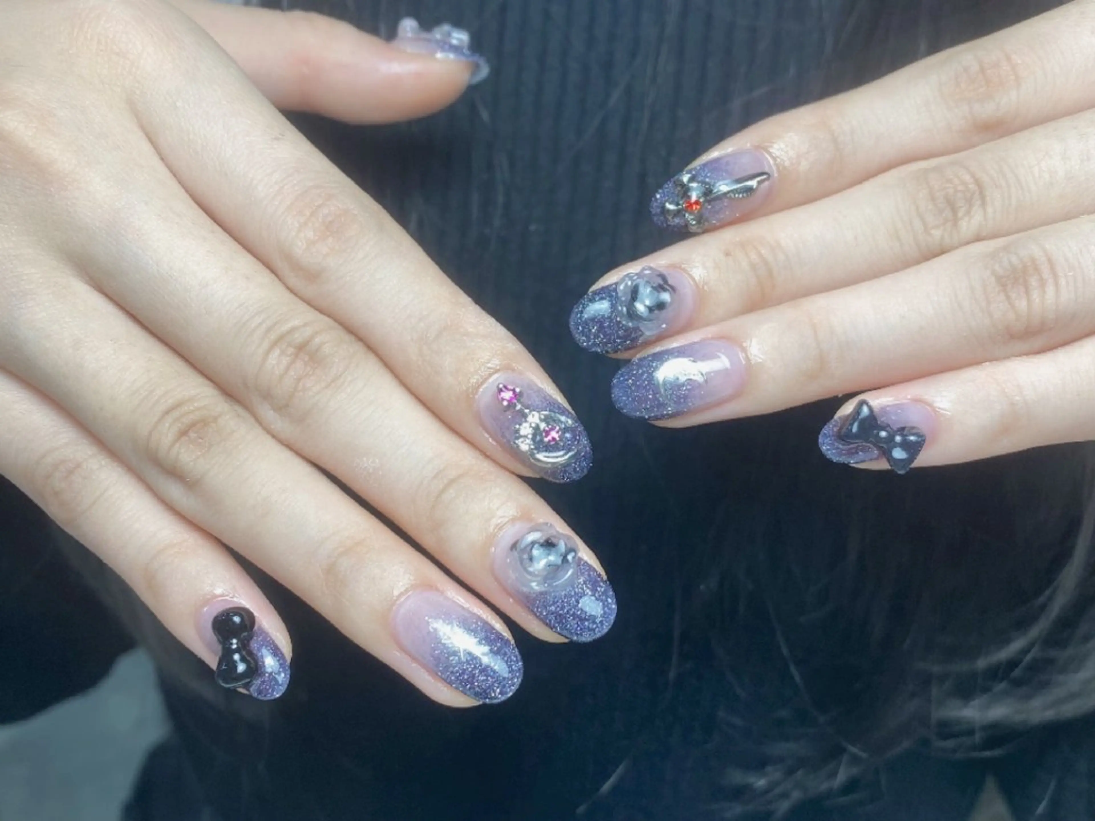 ネイル チークネイル フレンチネイル ジェルネイル ガラスフレンチ キラキラネイル ハンドネイル UM Nail Salonのネイルデザイン