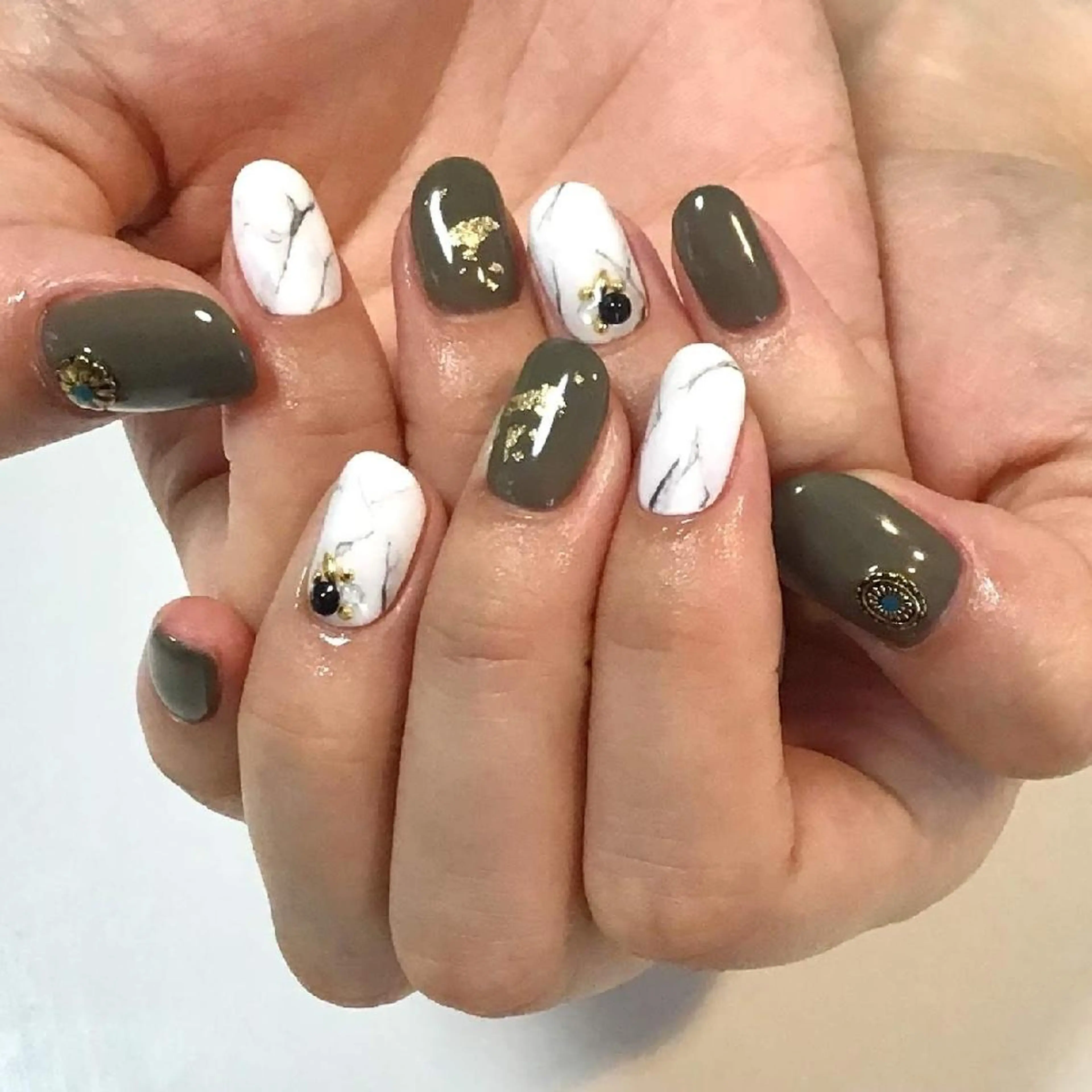 ネイル 大理石ネイル(マーブル) ネイル&フットケアサロンアイアムアイ所属・ネイリスト モリシタのネイルデザイン