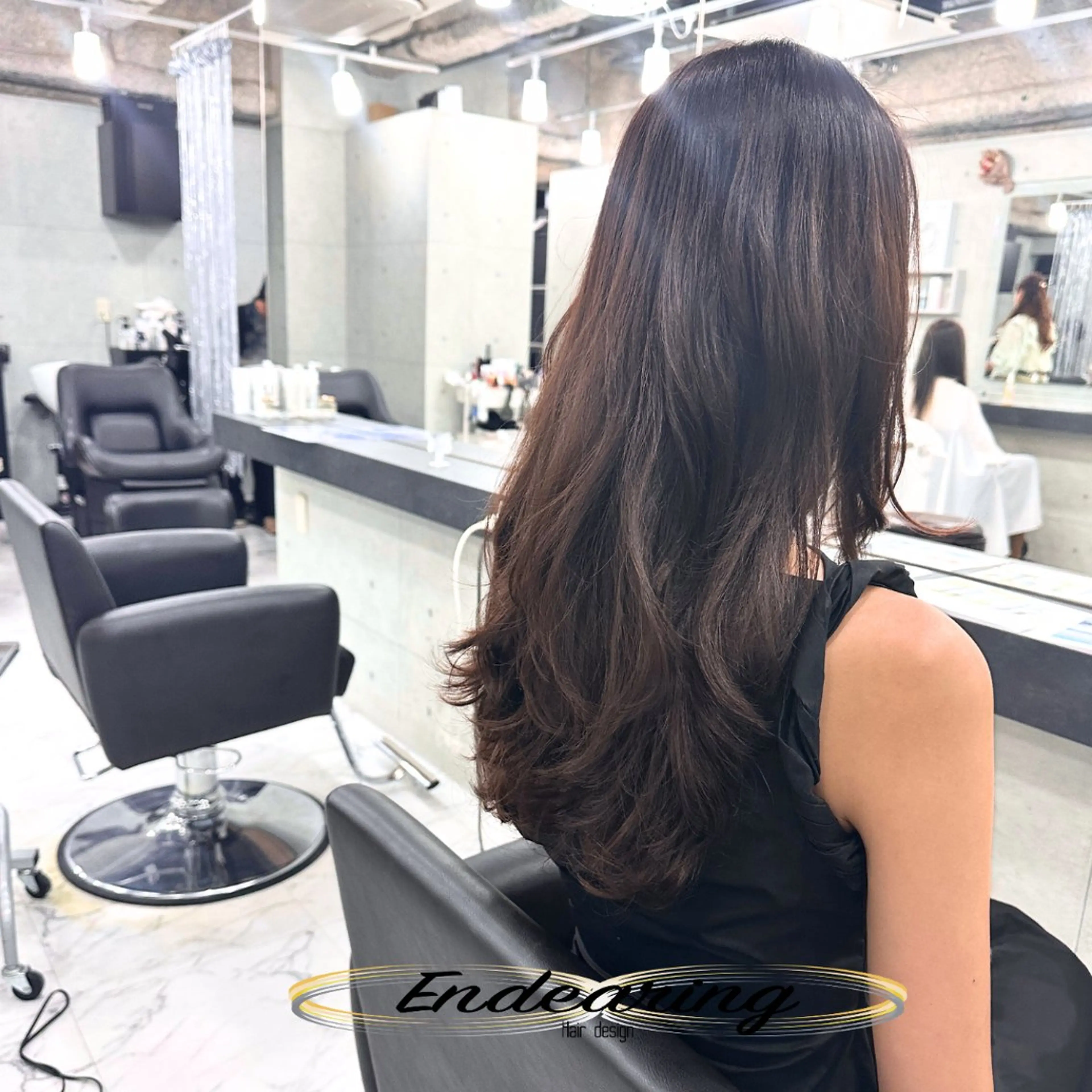 ロング ロングレイヤー レイヤーカット ロング カット パーマ Endearing 銀座/レイヤーカットのヘアスタイル