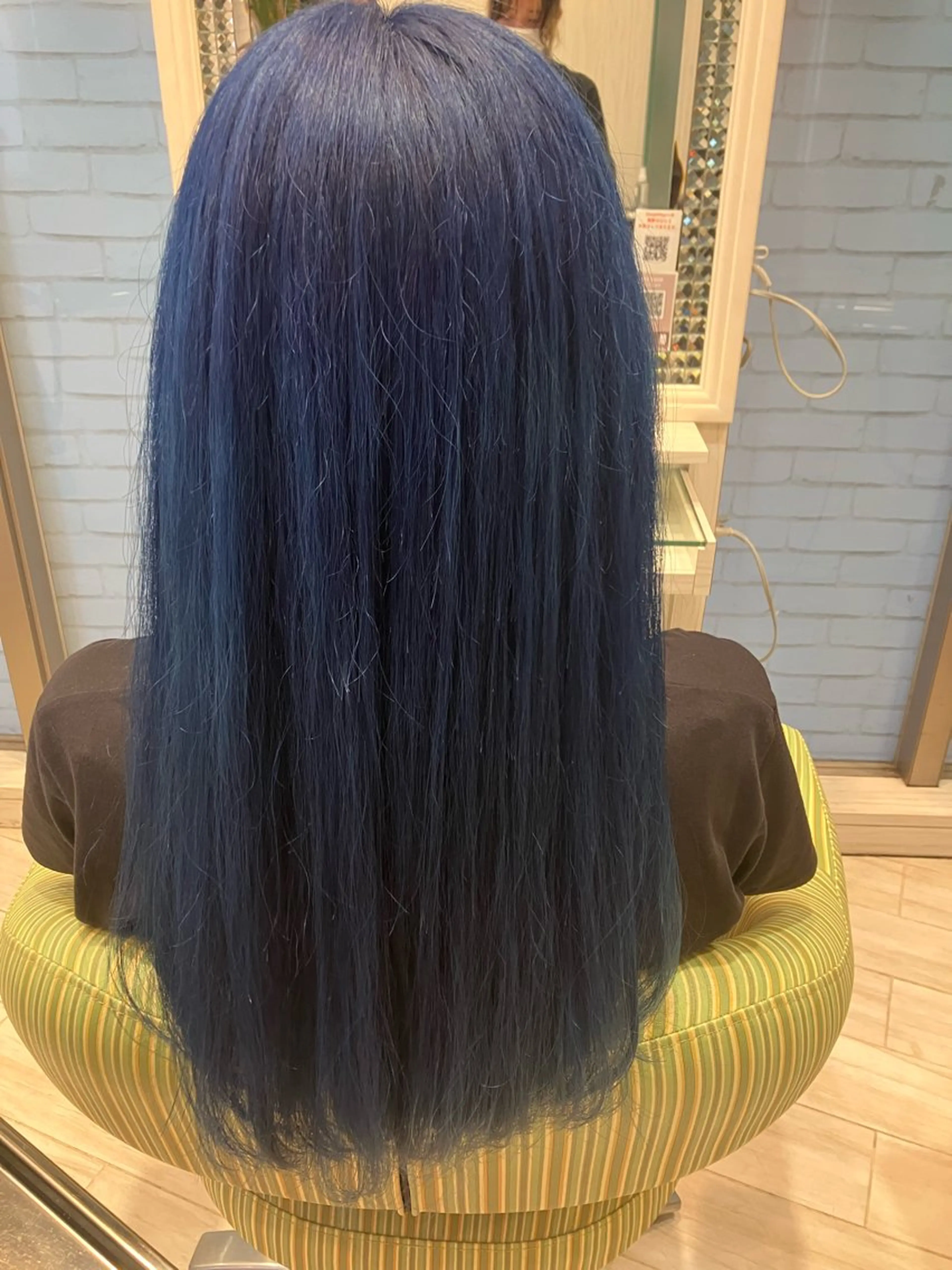 ロング カラー ブルーカラー ヘアカラー 永倉 はるかのヘアスタイル