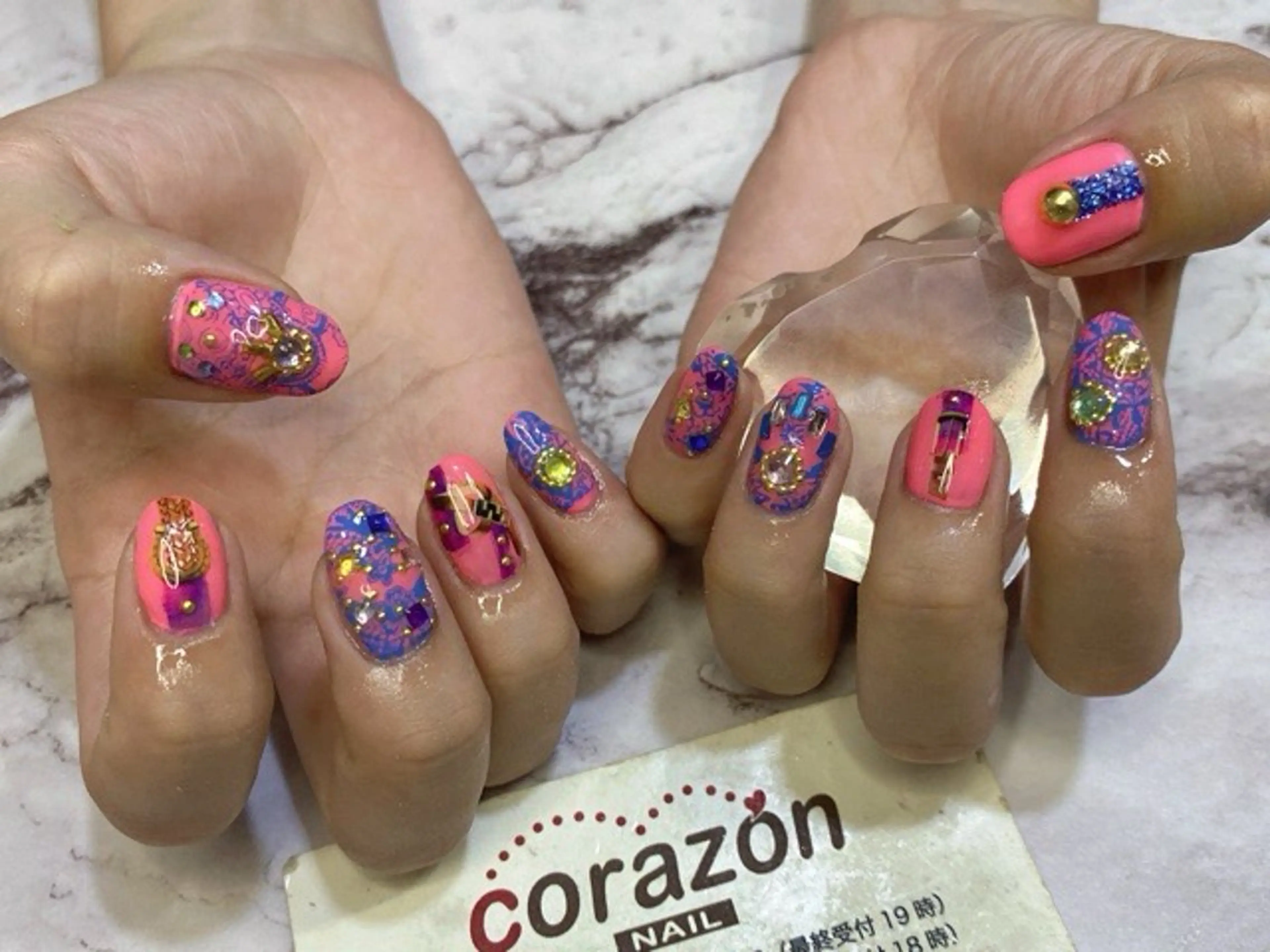 ネイル アートネイル corazon所属・ネイリスト aicoのネイルデザイン