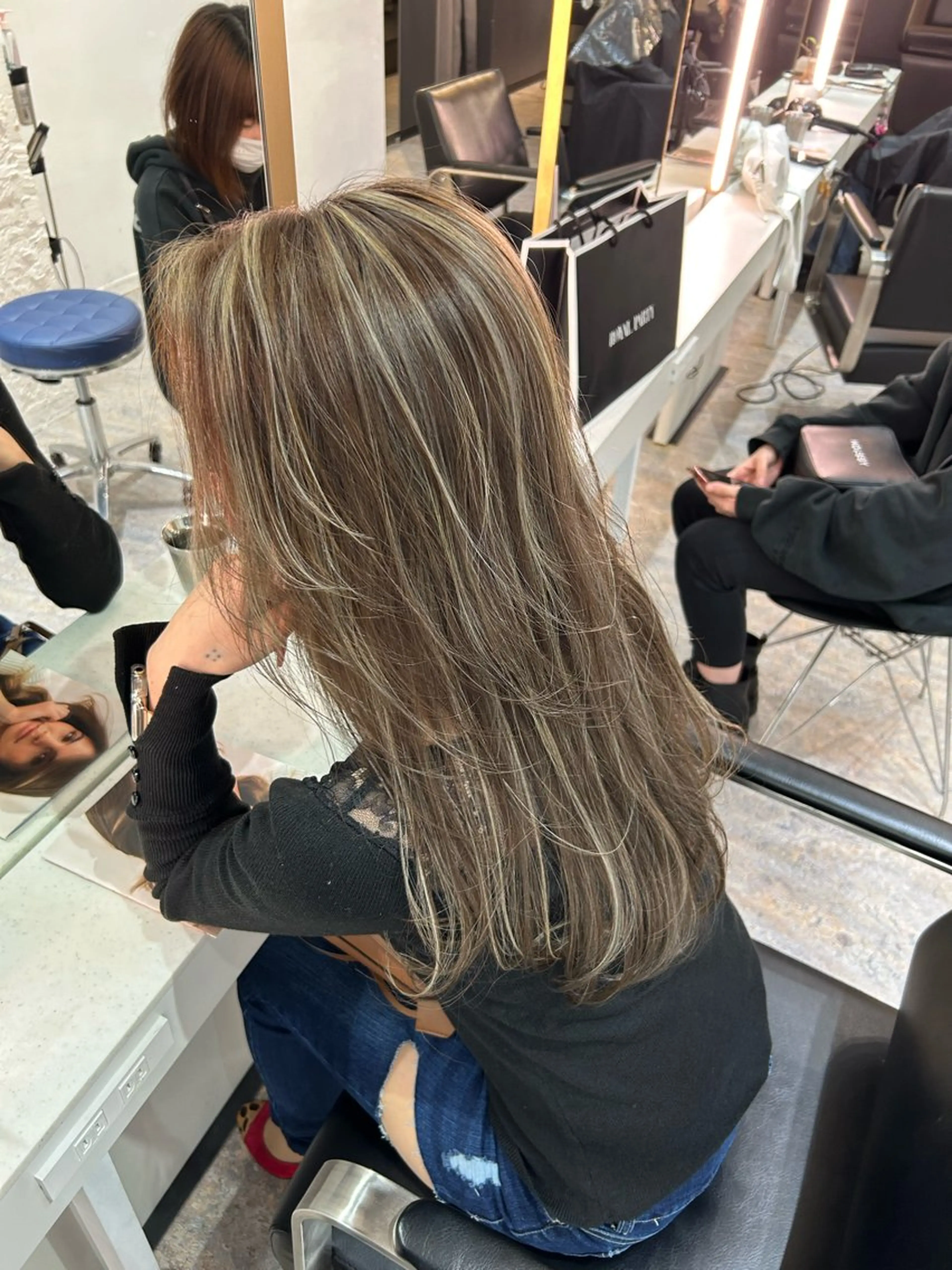 ロング カラー カット ヘアカラー トリートメント レイヤーカット BLend 渋谷のヘアスタイル