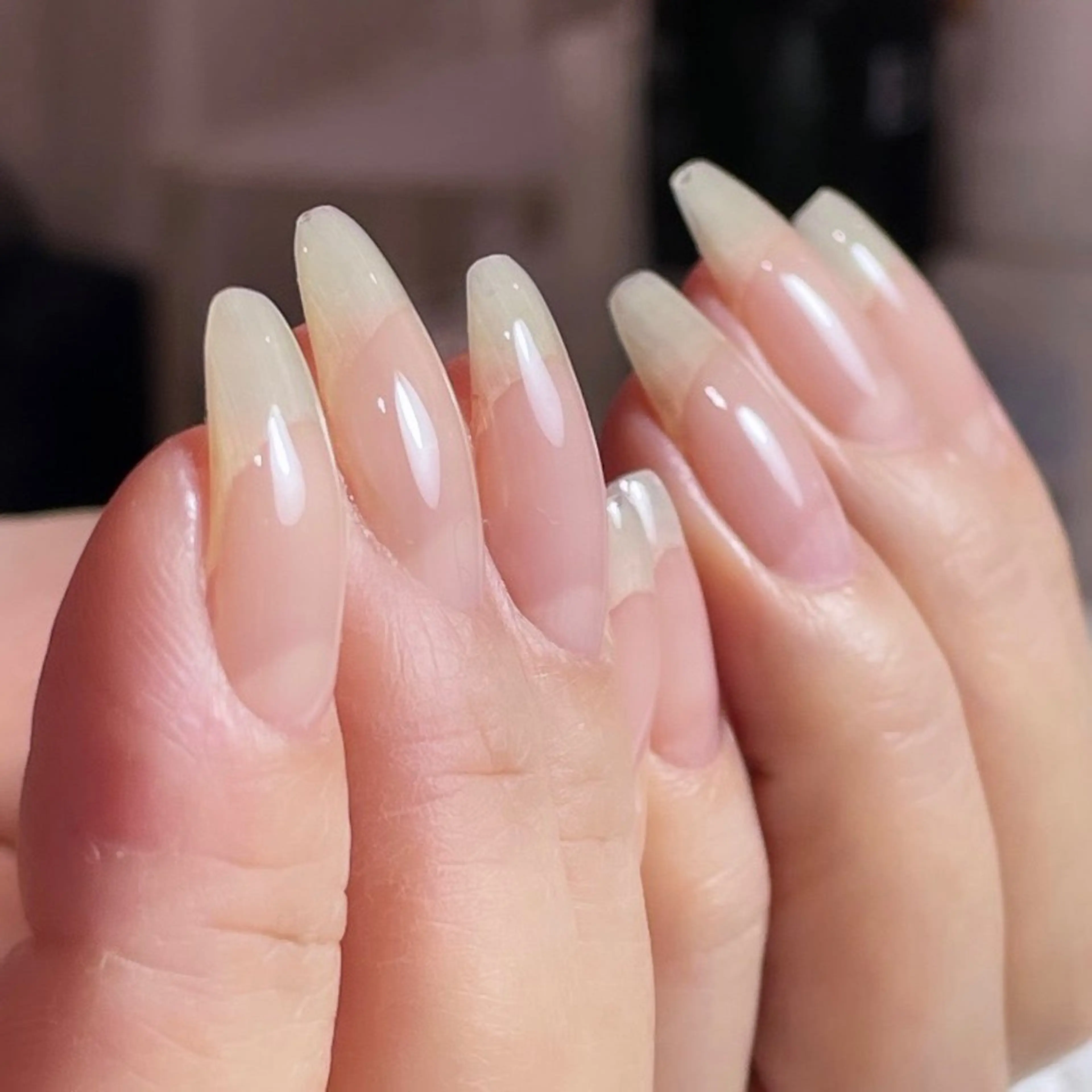 ネイル クリアネイル nailsalon kitのネイルデザイン