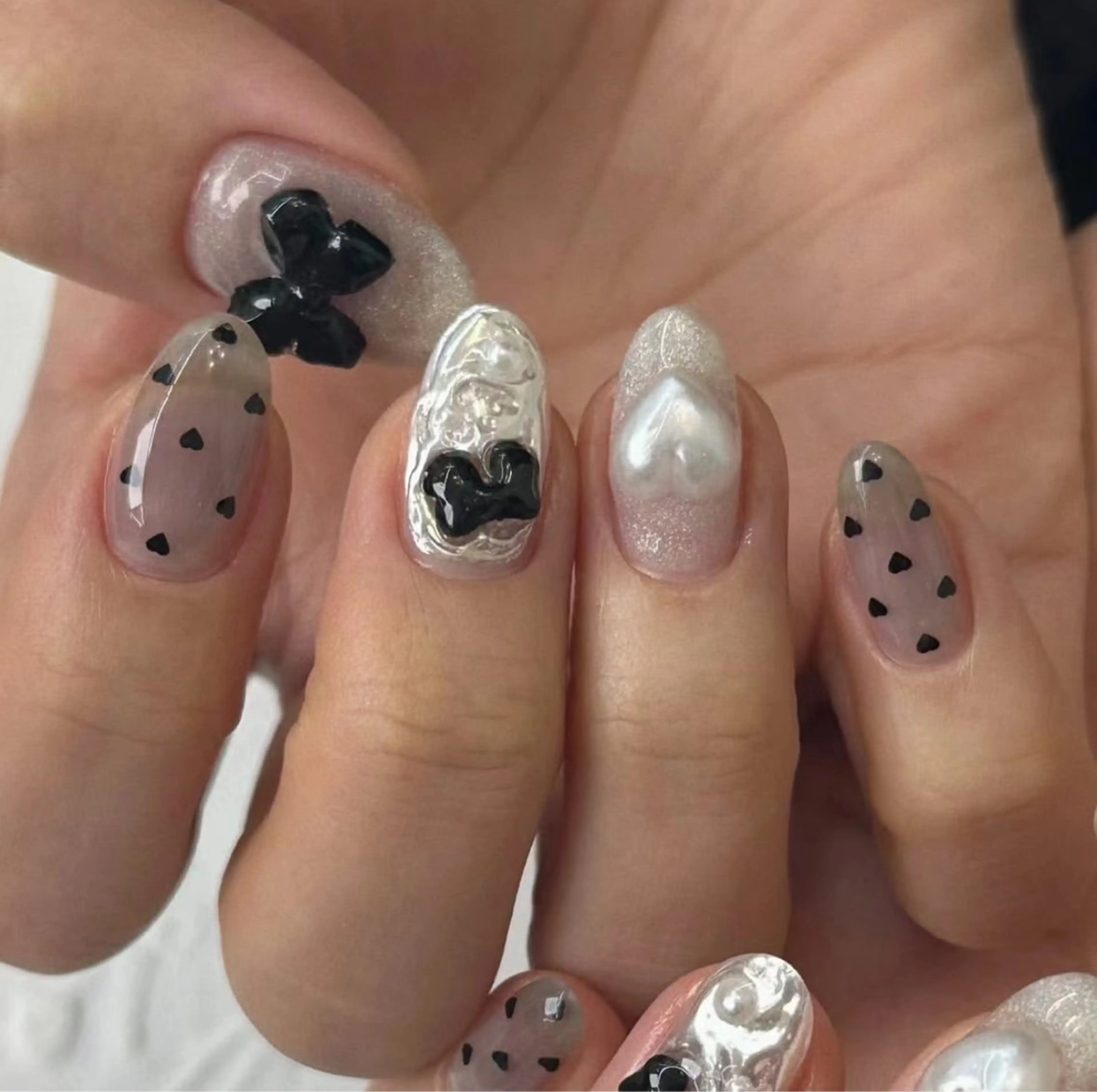 ネイル カジュアル ハート ミラーネイル ニュアンスネイル オフィスネイル ハンドネイル H&Bsalon カイのネイルデザイン