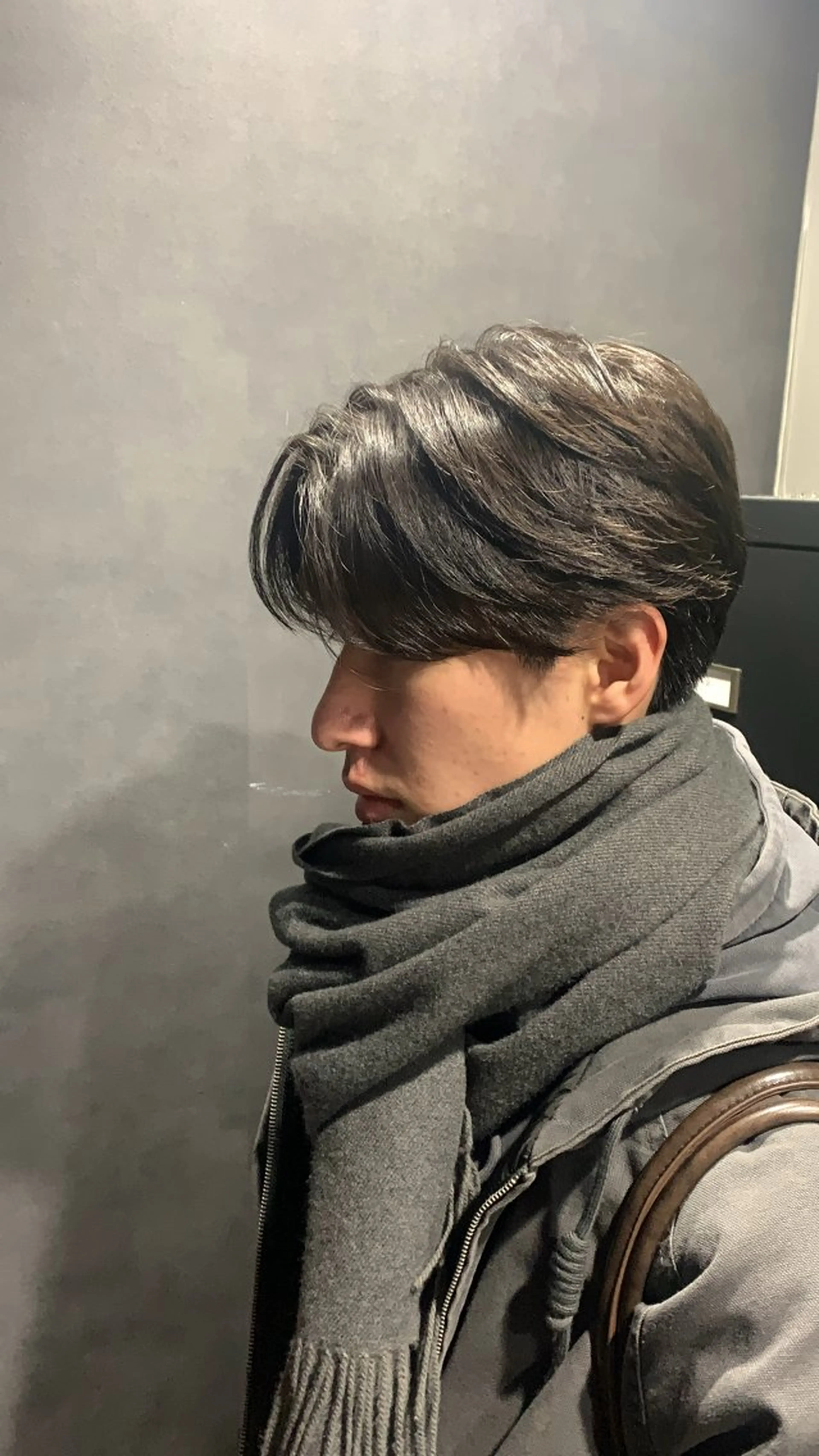 ショート カラー パーマ メンズ センターパート フェザーパーマ メンズハイライト メンズメッシュ マッシュ 福井祥太／ニュアンス /韓国メンズ🇰🇷のヘアスタイル