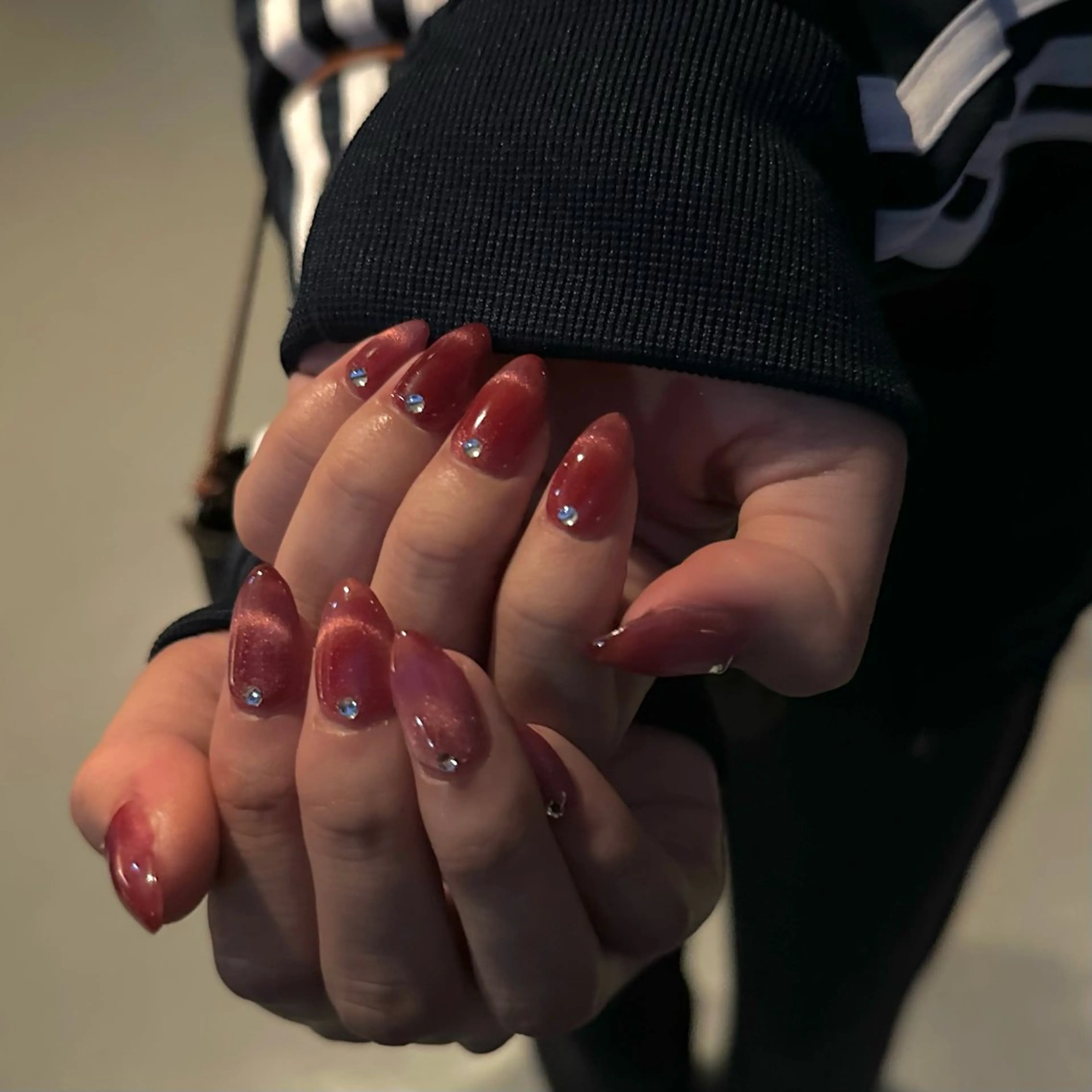 ネイル フレンチネイル マグネットフレンチ ハンドネイル IROHA NAIL Rinoのネイルデザイン