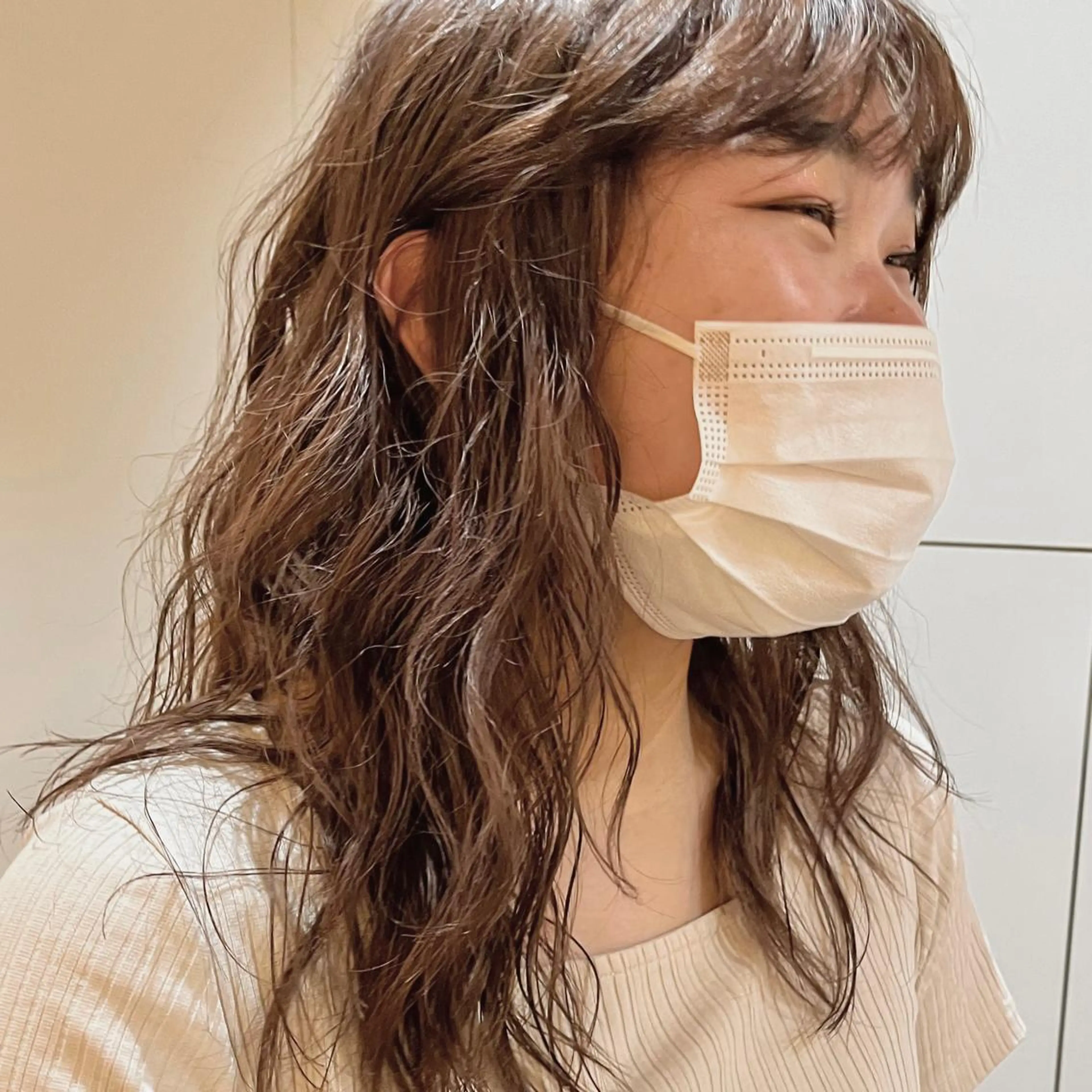 ミディアム KOCHAB 中村穂風のヘアスタイル
