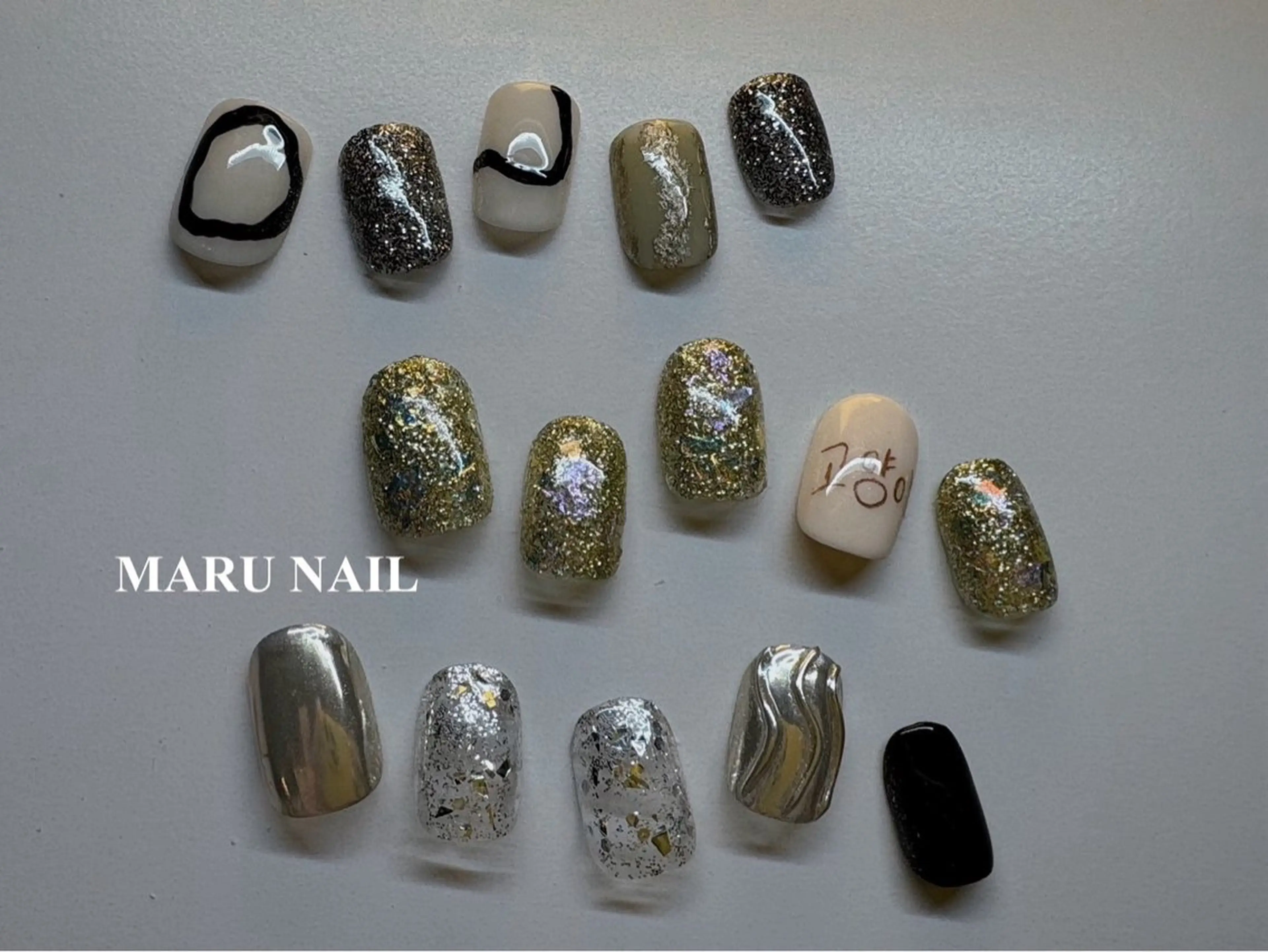 ネイル アートネイル フットネイル ジェルネイル 韓国ネイル マグネットネイル ハンドネイル MARU NAIL manamiのネイルデザイン