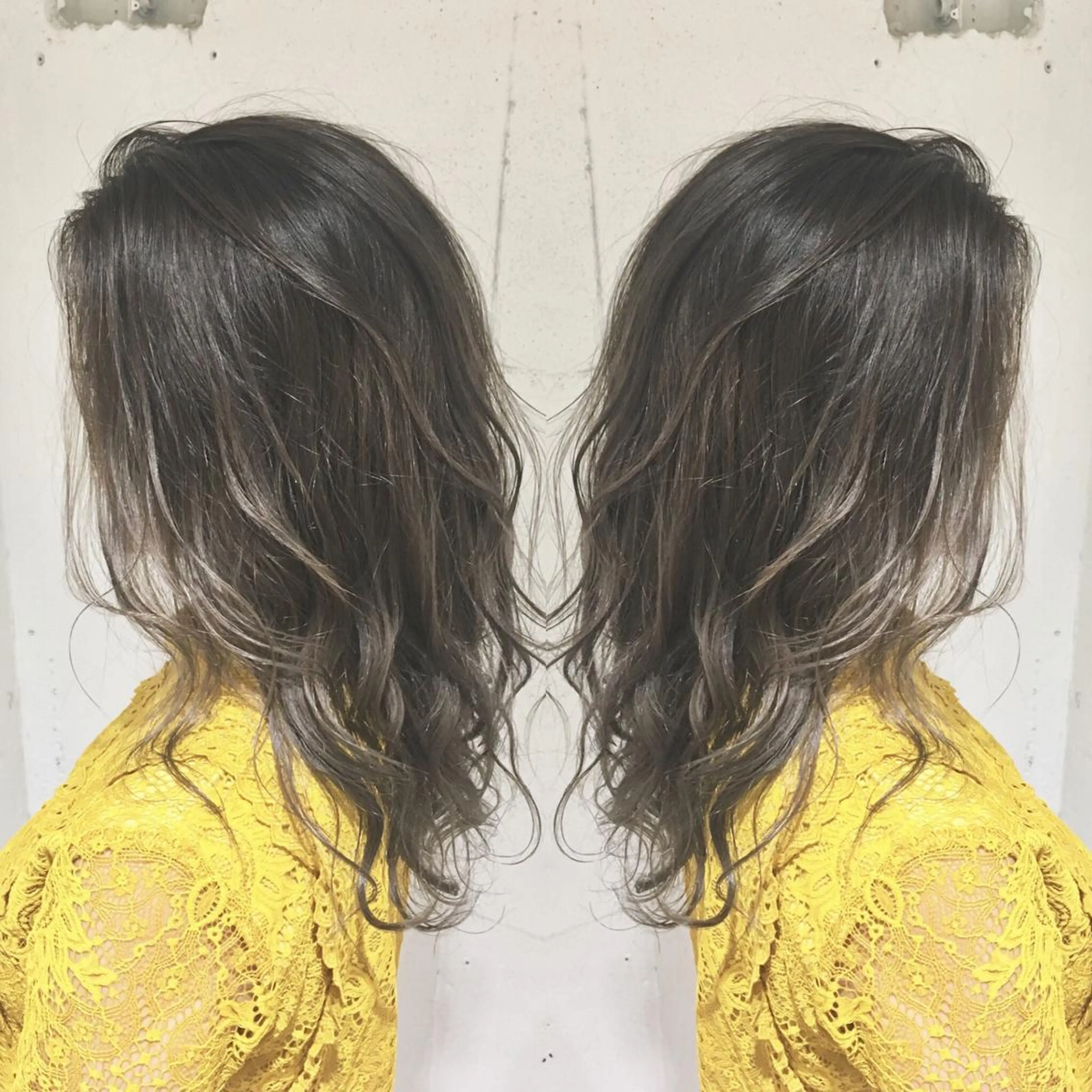 ロング カラー バレイヤージュ グレージュ ハイトーンカラー シルバー シルバーグレージュ カット ヘアカラー トリートメント 💈平島 拓也💈のヘアスタイル