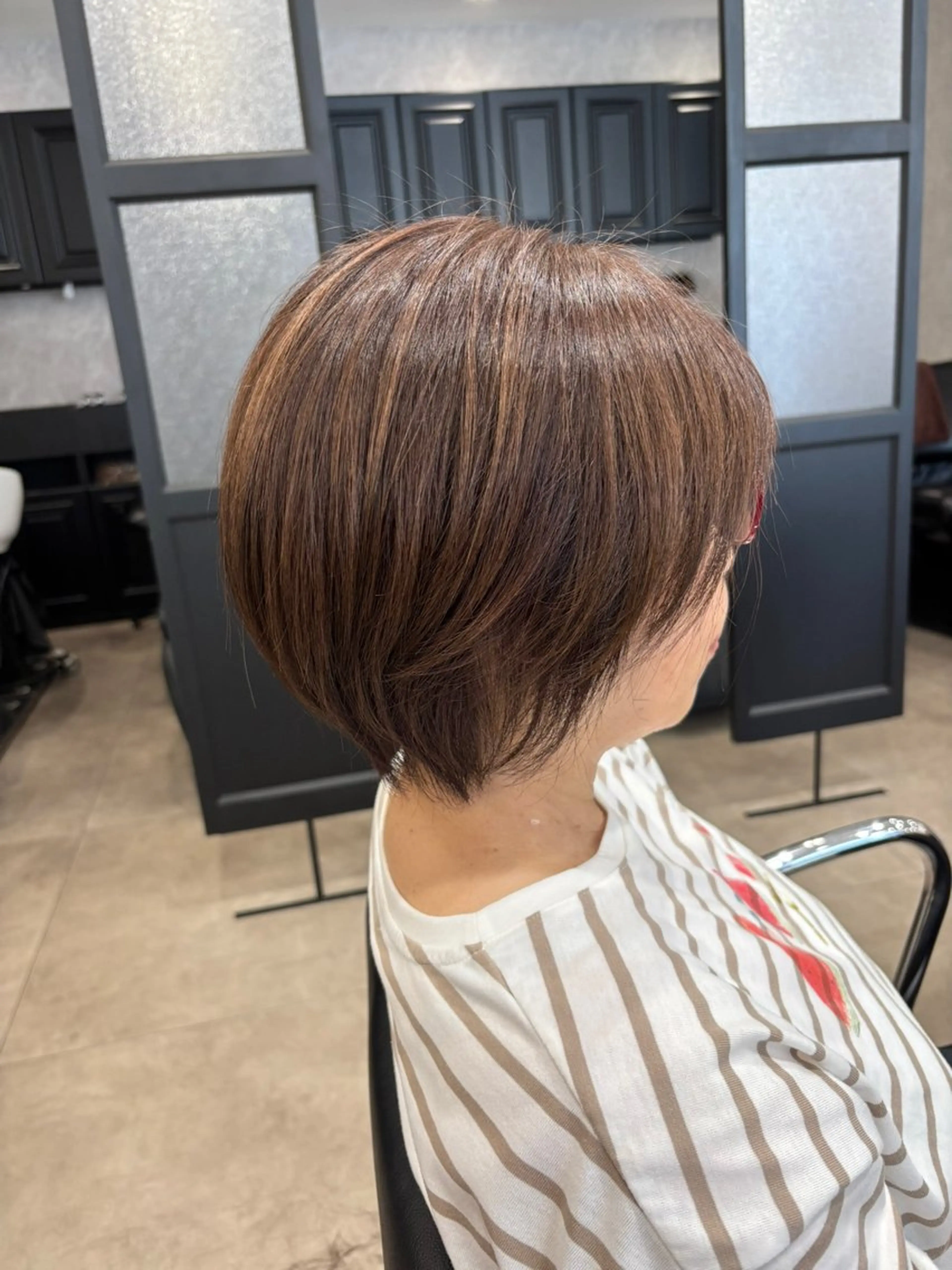 ショート カット 花城 沙也加のヘアスタイル