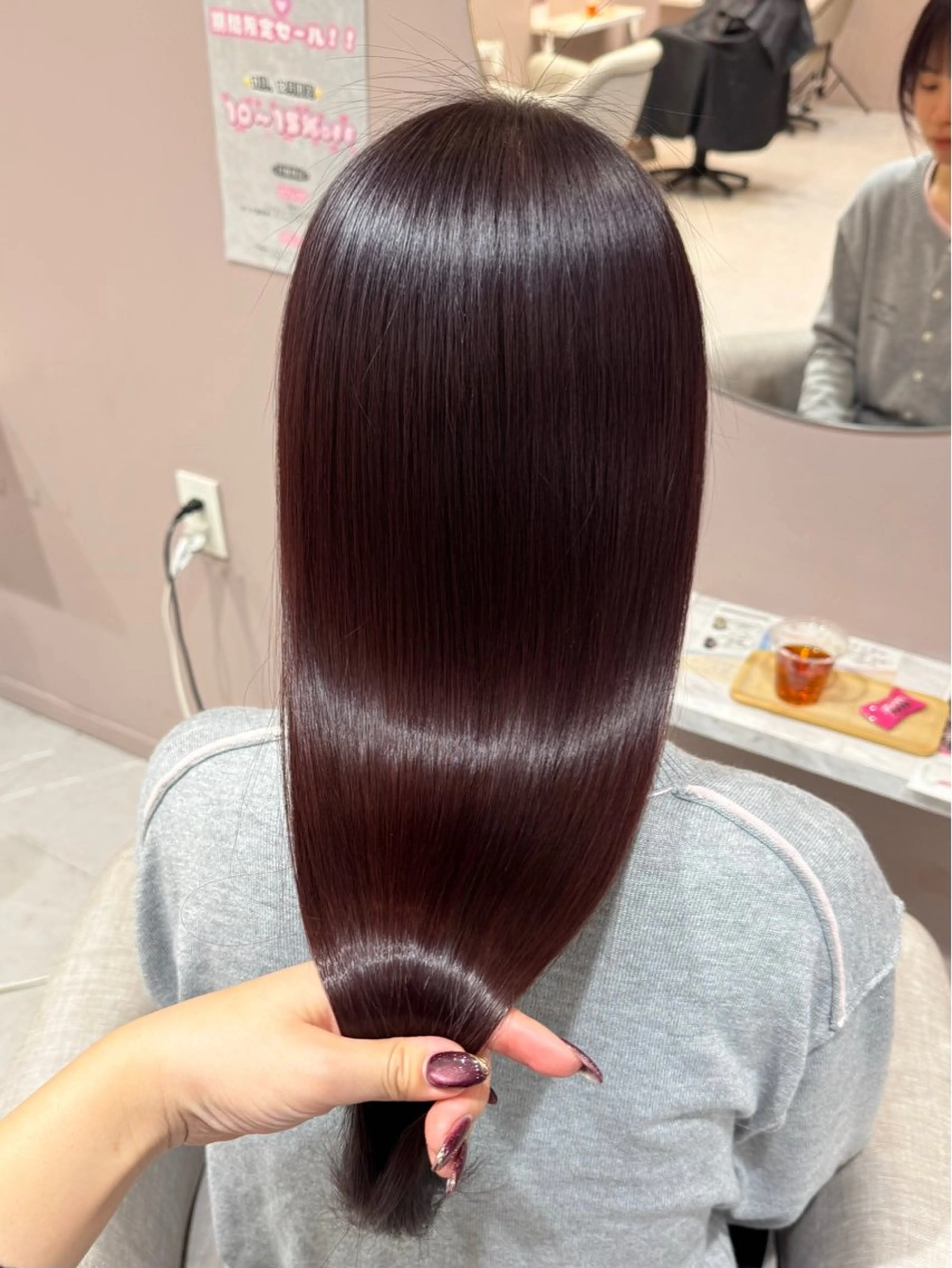 ロング カット ヘアカラー VOGUE所属・✨髪質改善･レイヤー ✨chihiroのヘアスタイル