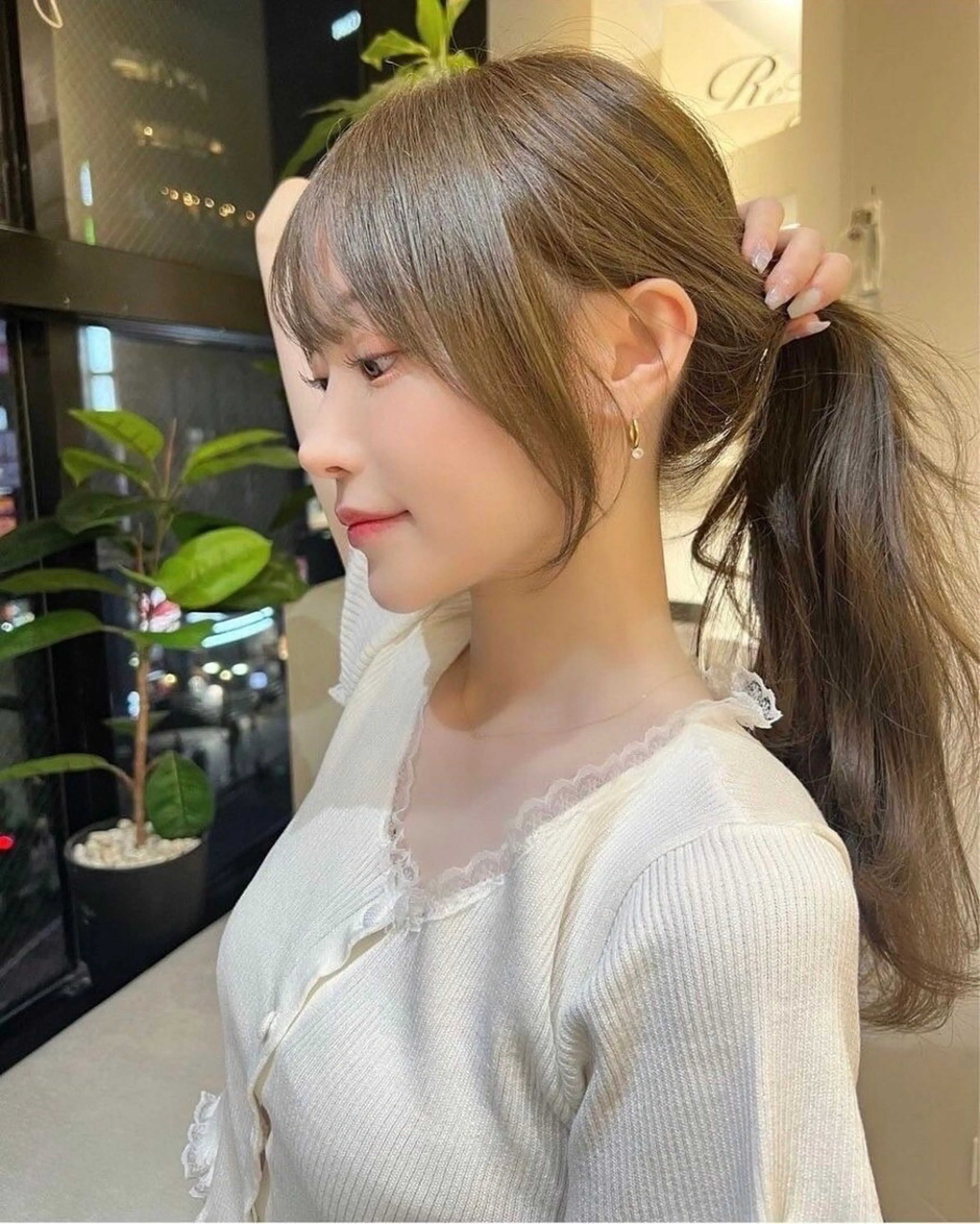 ロング 顔周りカット 韓国風ヘア カット ヘアカラー トリートメント 信太 佑茄のヘアスタイル