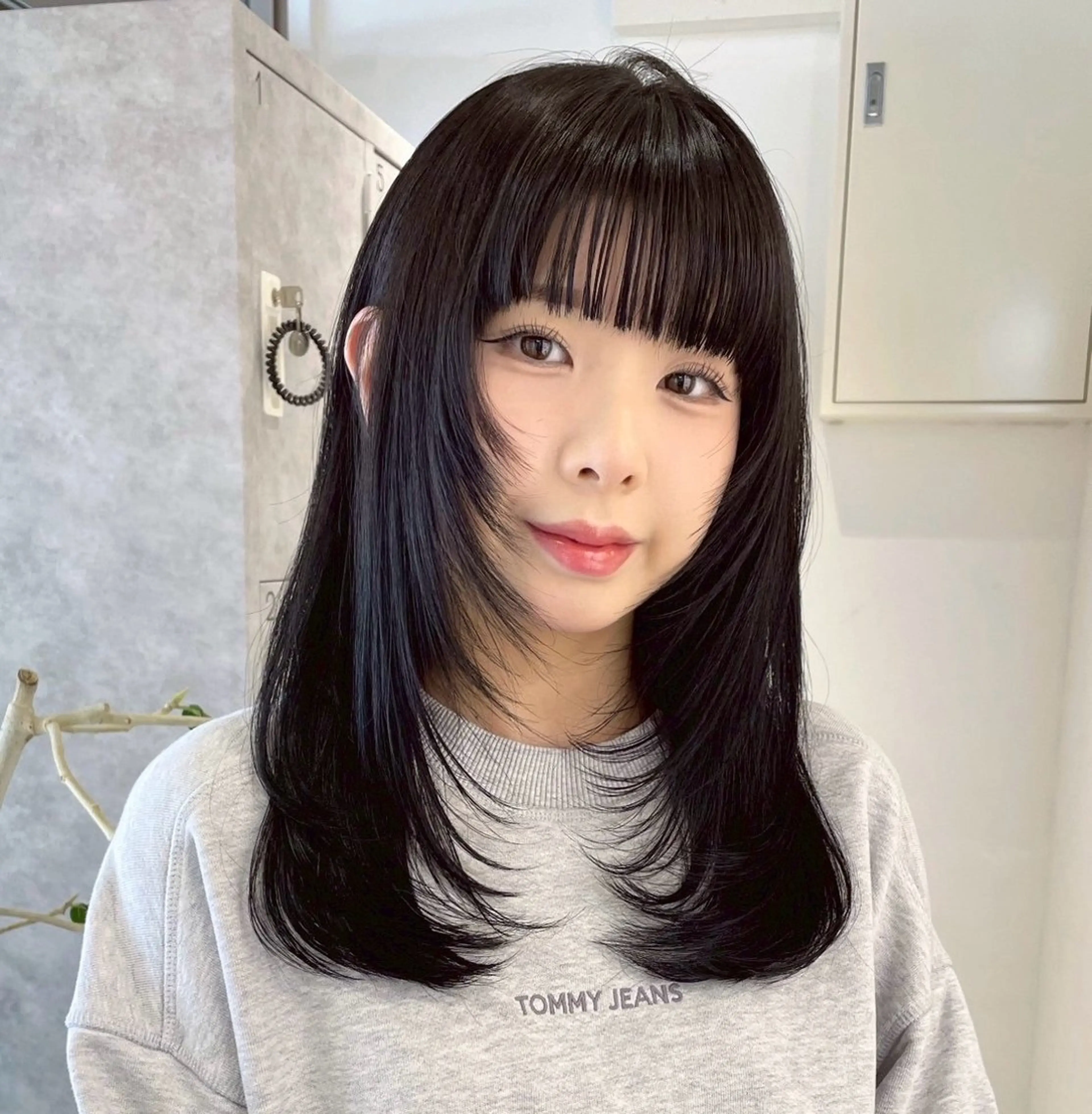 セミロング ハイレイヤー 韓国風ヘア レイヤーカット ローレイヤー 小顔カット カット moon/髪質改善/ ブリーチ/レイヤー☪のヘアスタイル