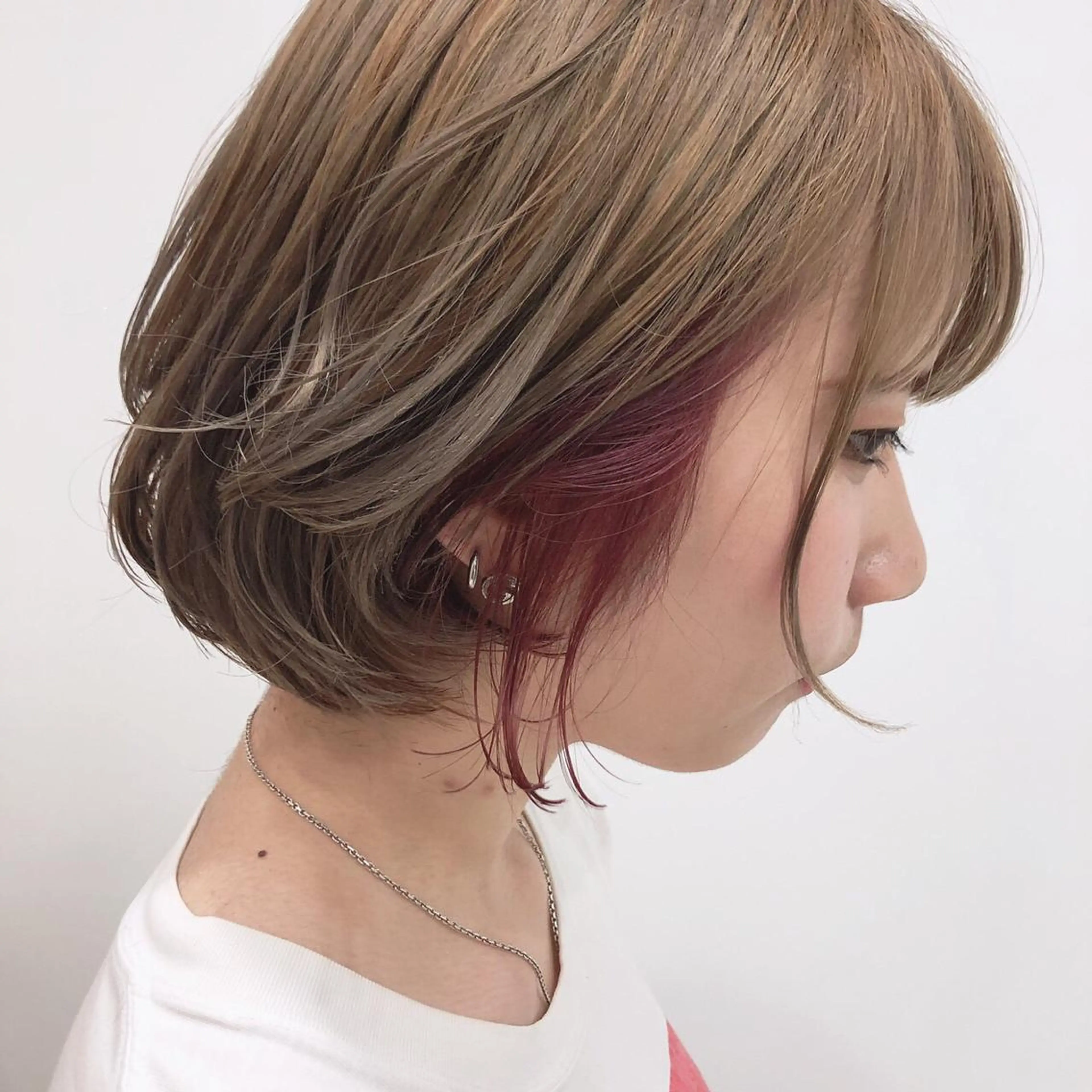 ショート カラー ヘアアレンジ キッズ アディクシーカラー バレイヤージュ ミストバング ベージュカラー 黒髪 カラー特化サロン Eir心斎橋のヘアスタイル