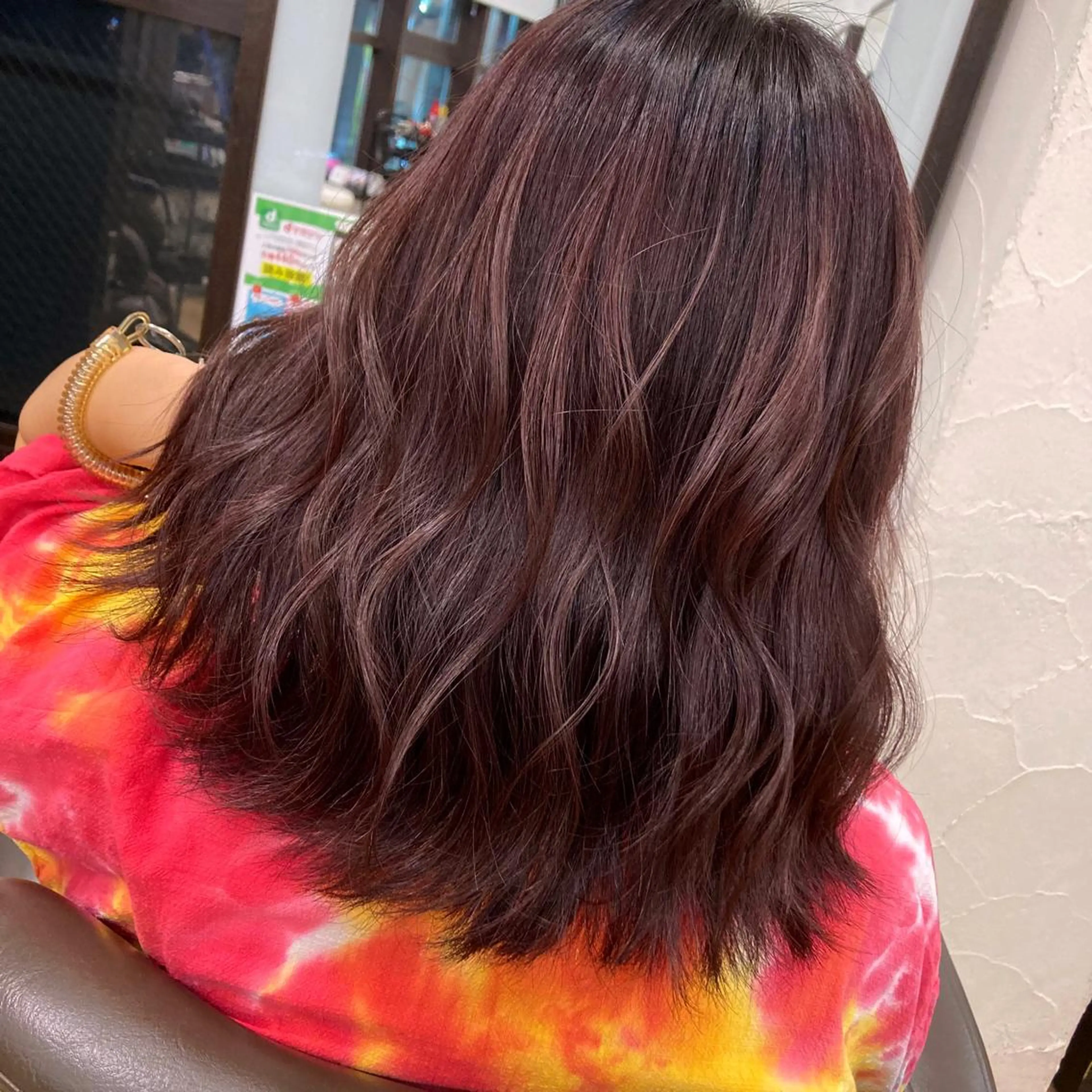 ミディアム lien ヒジリのヘアスタイル