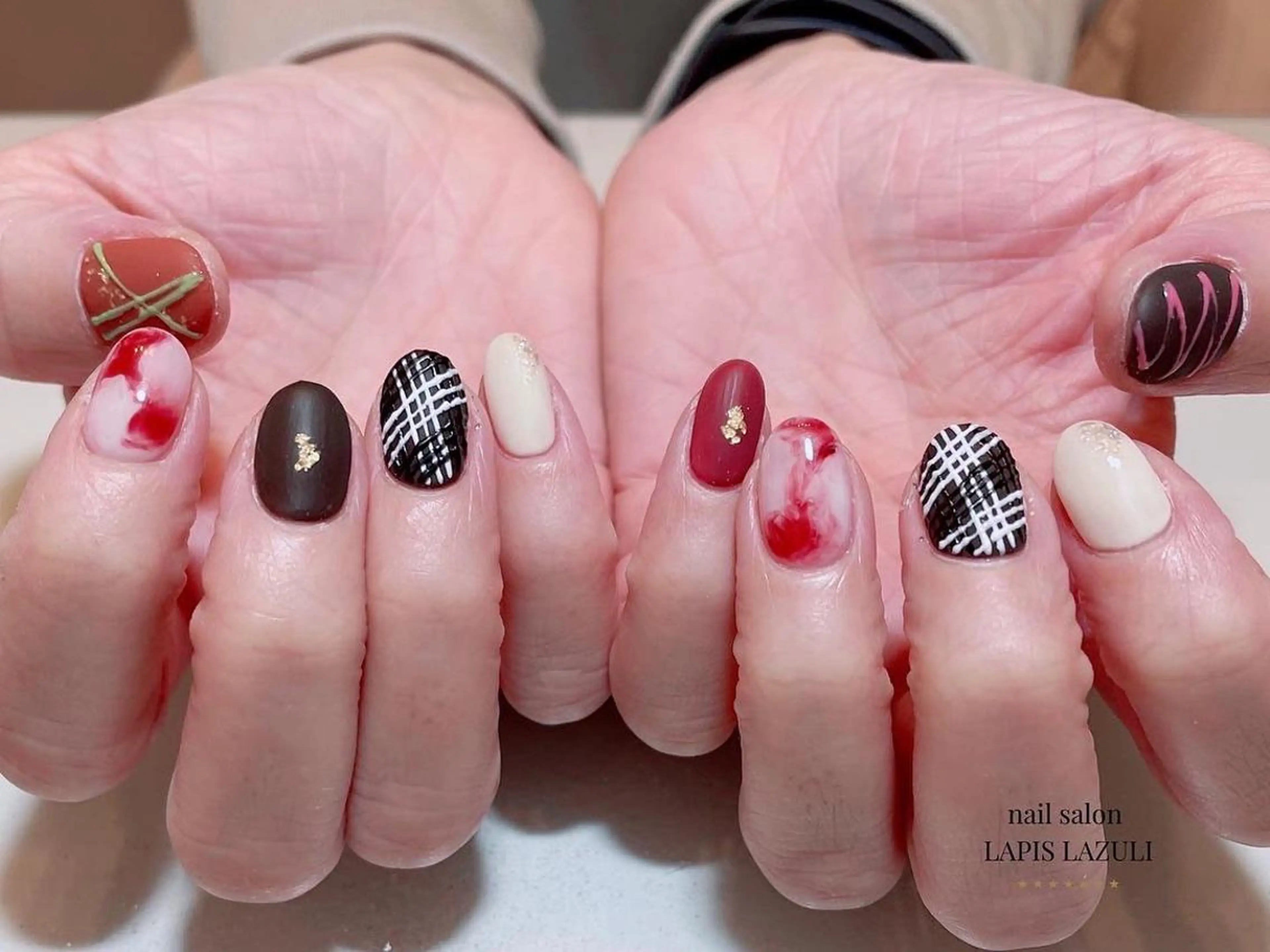 ネイル ジェルネイル マットネイル ミラーネイル ニュアンスネイル オフィスネイル ハンドネイル nail salon ラピスラズリのネイルデザイン