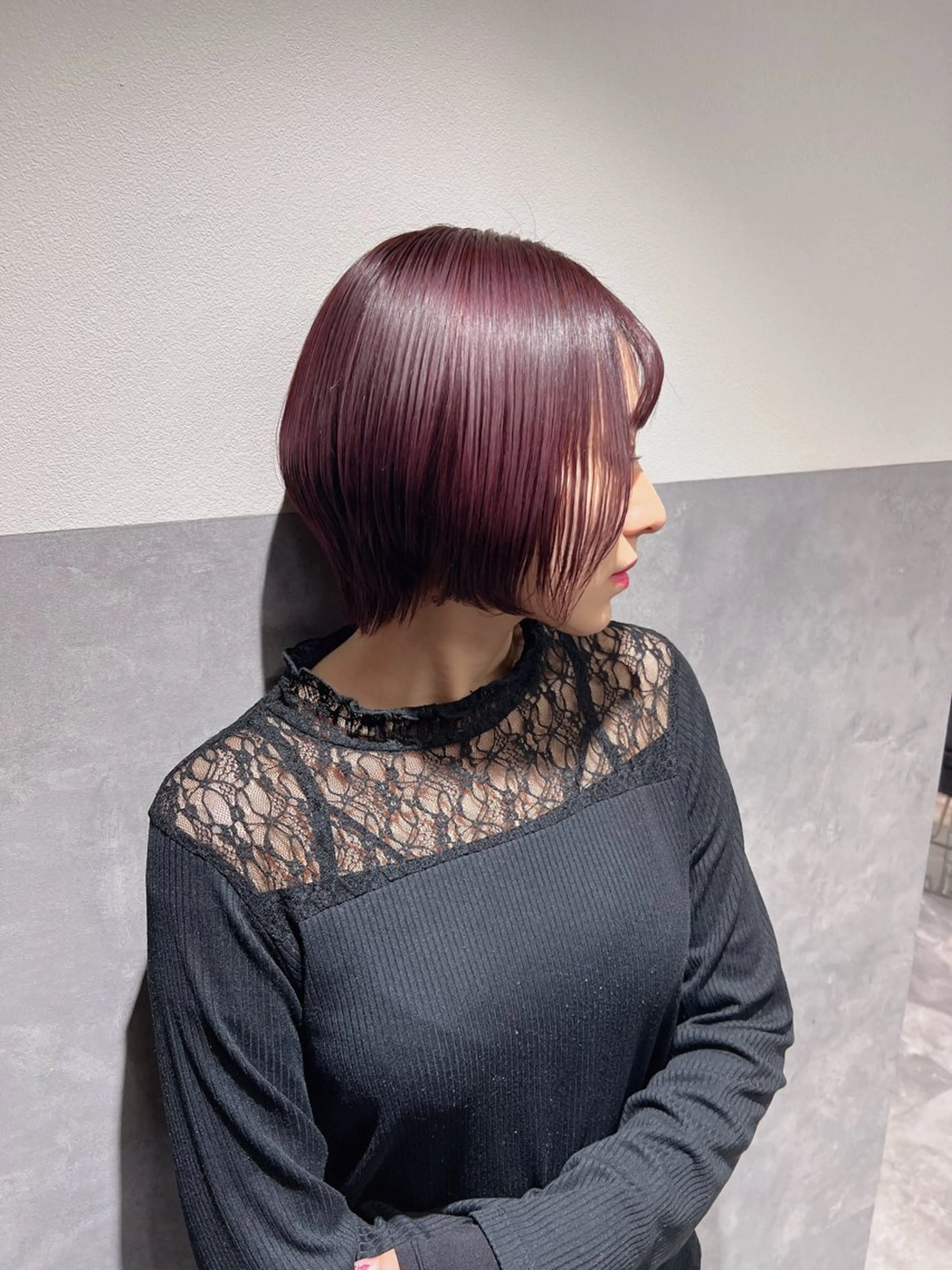 ショート カラー ブリーチ ケアブリーチ トリートメント TOMONA👑 透明感カラーレイヤーのヘアスタイル