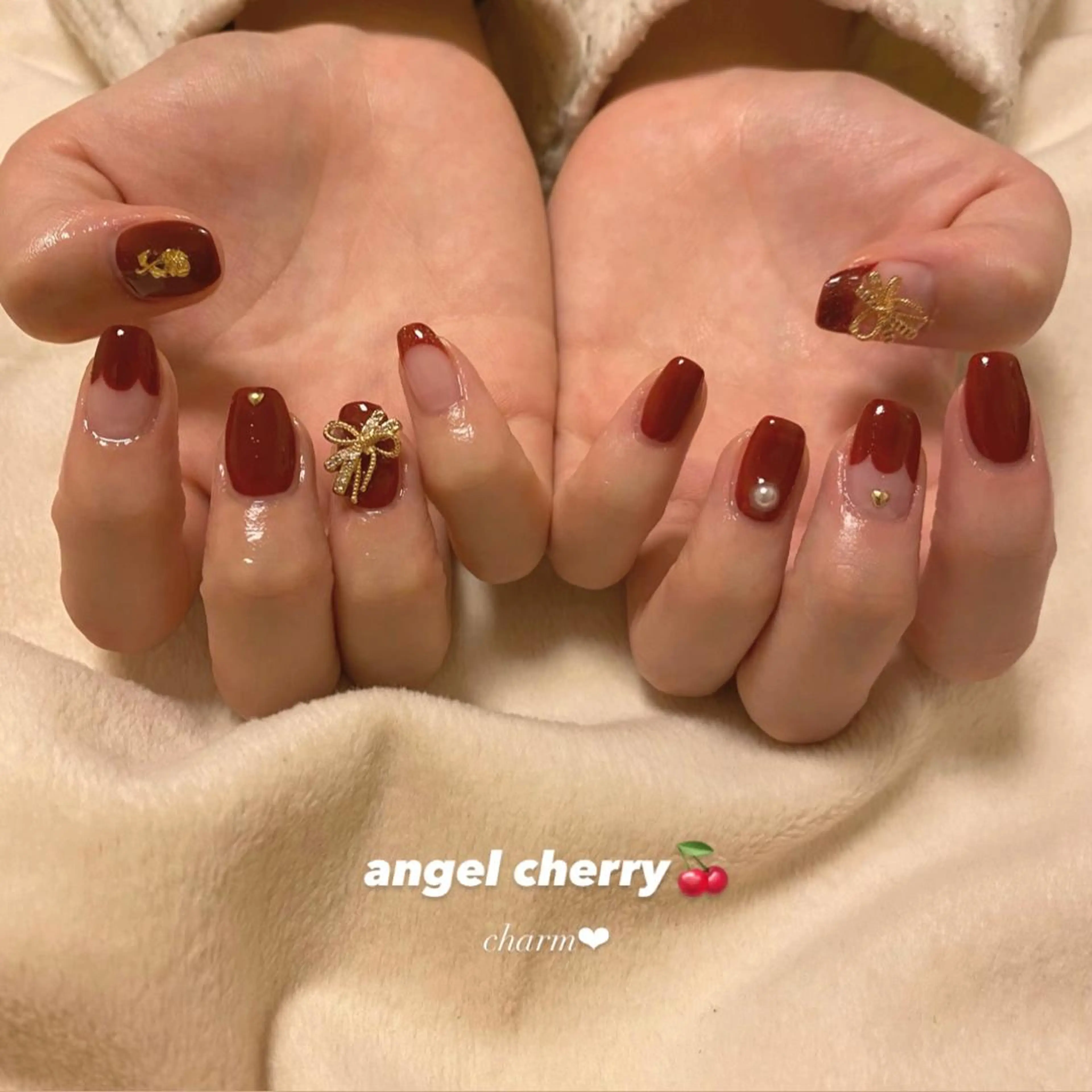 ネイル ボルドー ガーリー リボン ハンドネイル nail salon charmのネイルデザイン