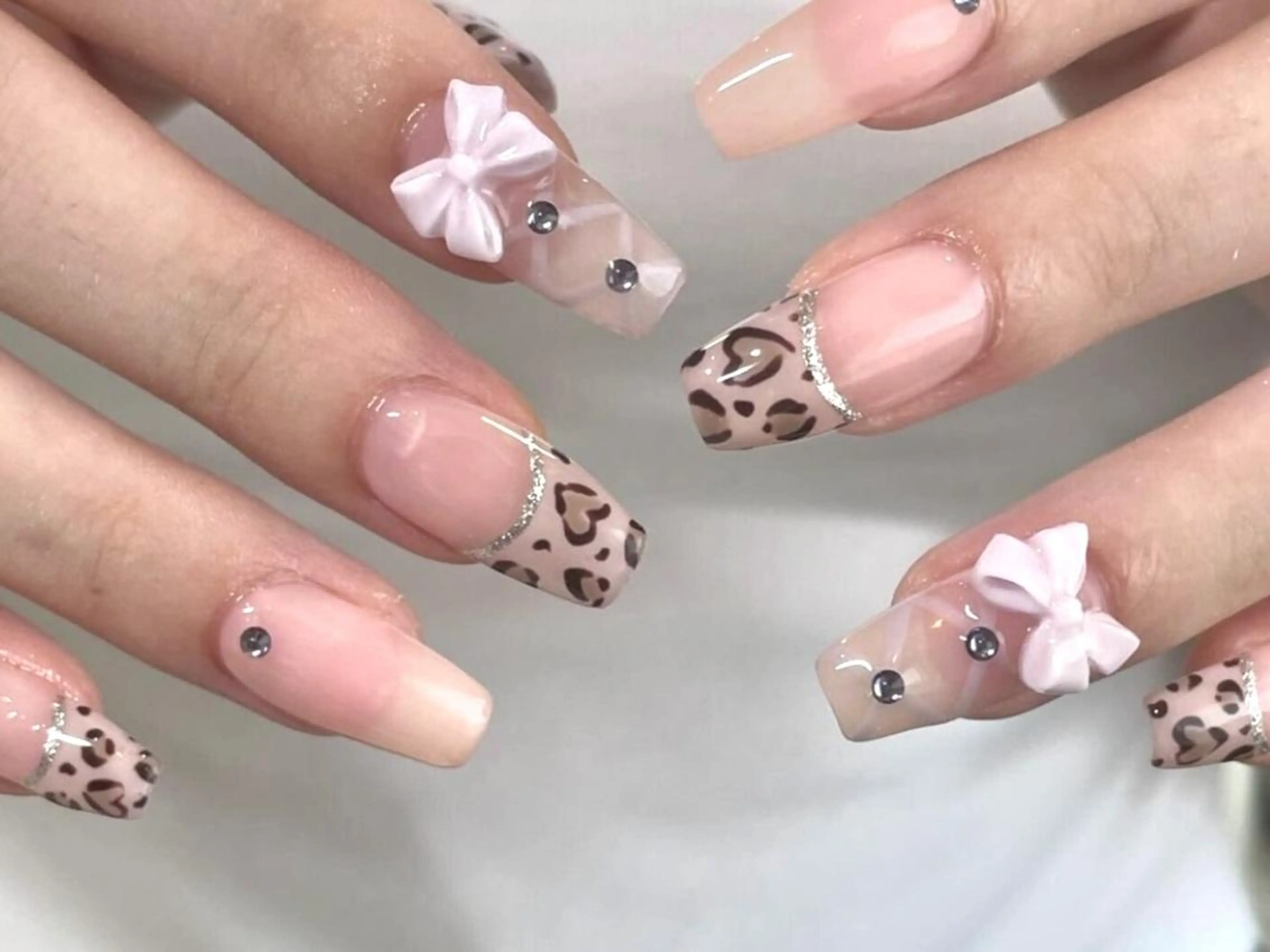 ネイル アートネイル 持ち込み 🦋y y Nail 🤍のネイルデザイン