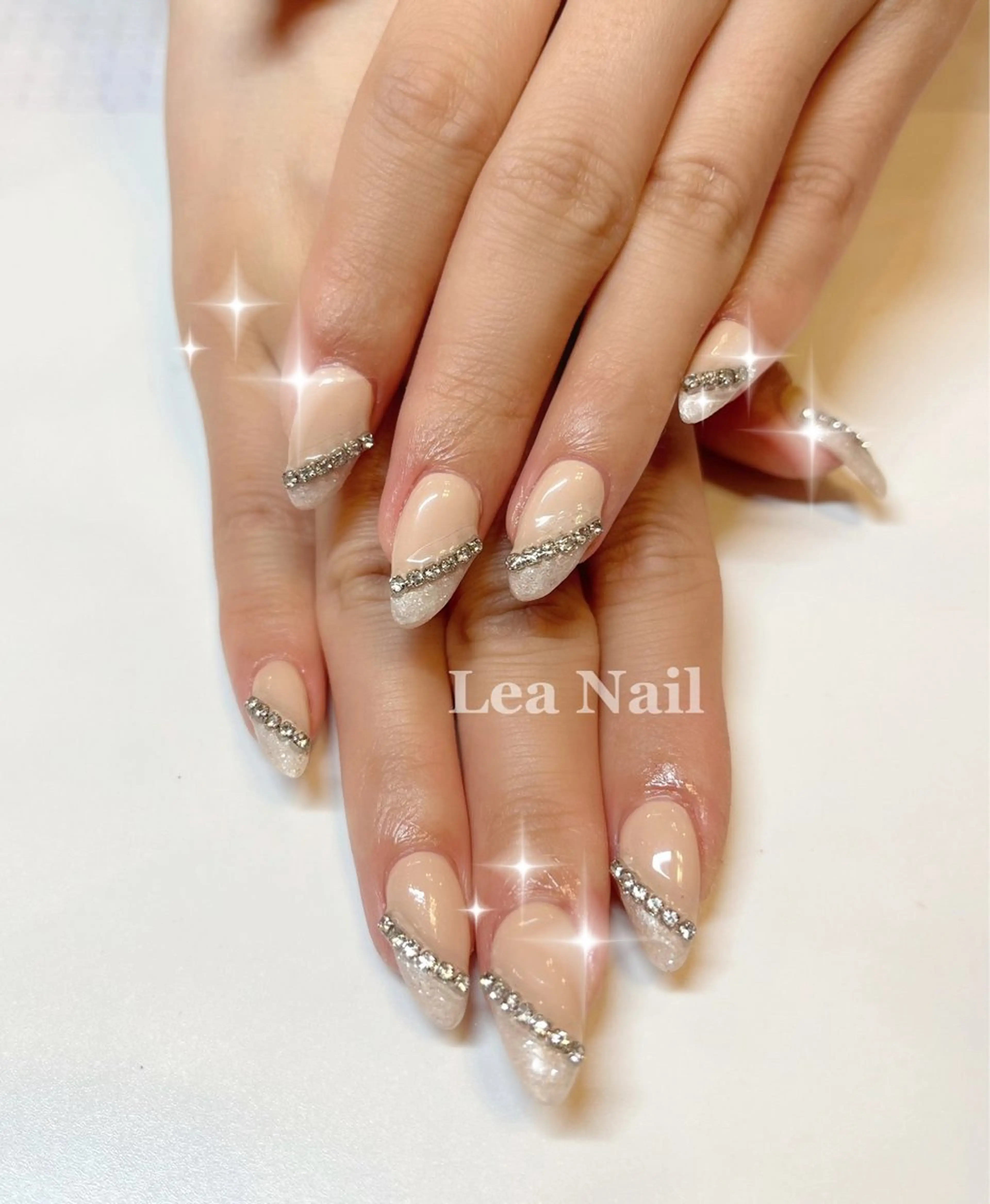 ネイル ストーンネイル ハンドネイル Lea Nailのネイルデザイン