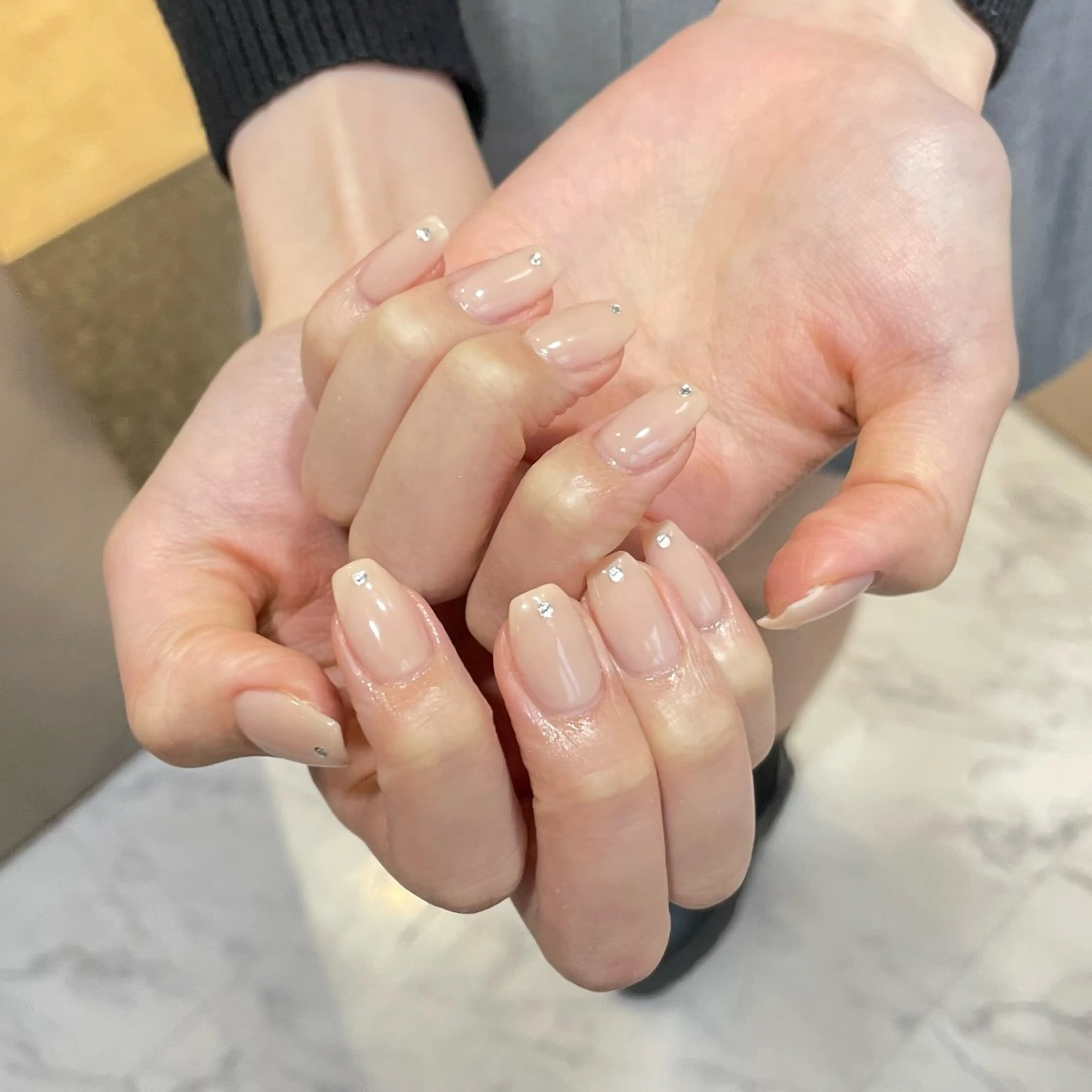 ネイル ストーンネイル ワンホンネイル ハンドネイル Maya 📍niconailのネイルデザイン