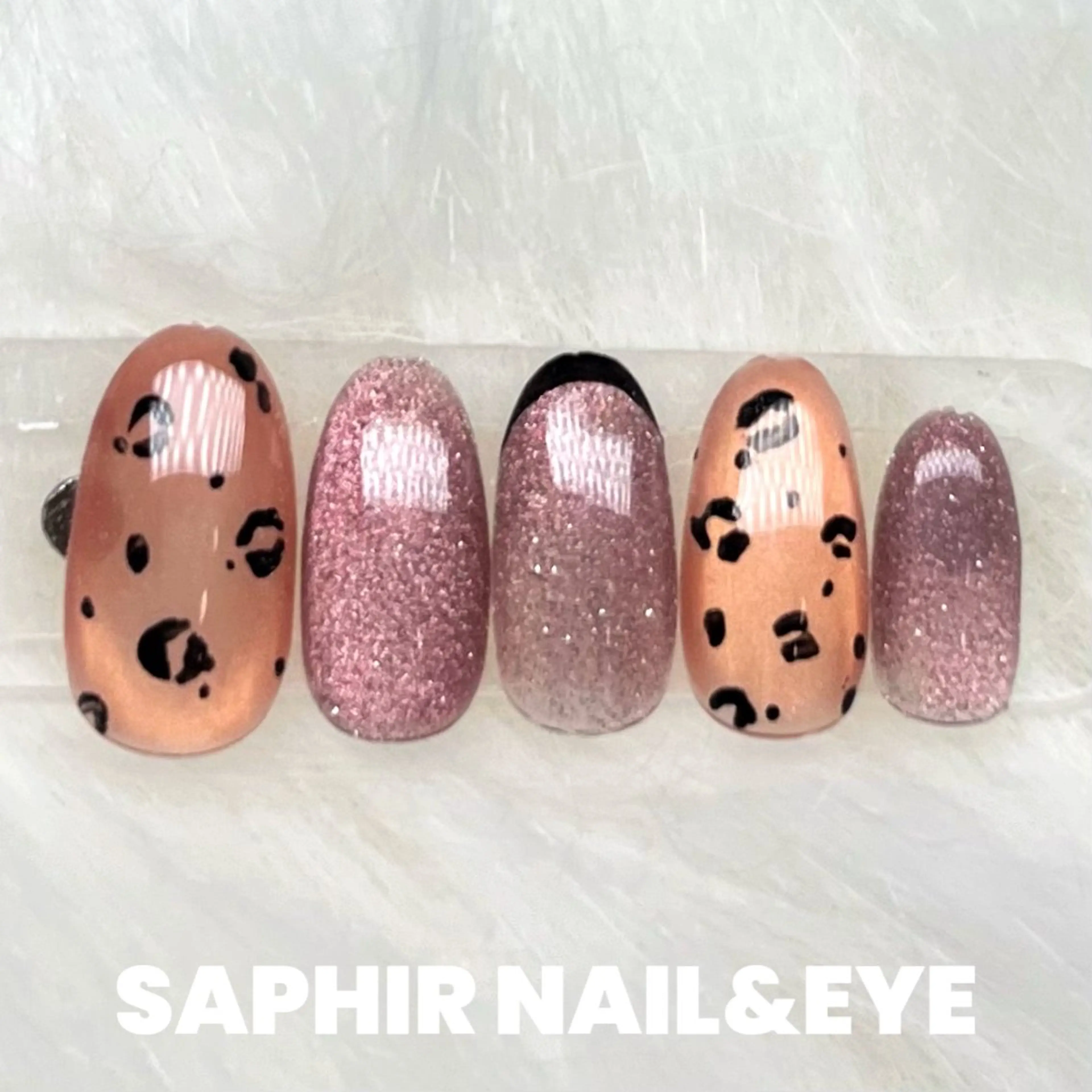 ネイル SAPHIR SATSUKIの眉毛・アイブロウイメージ