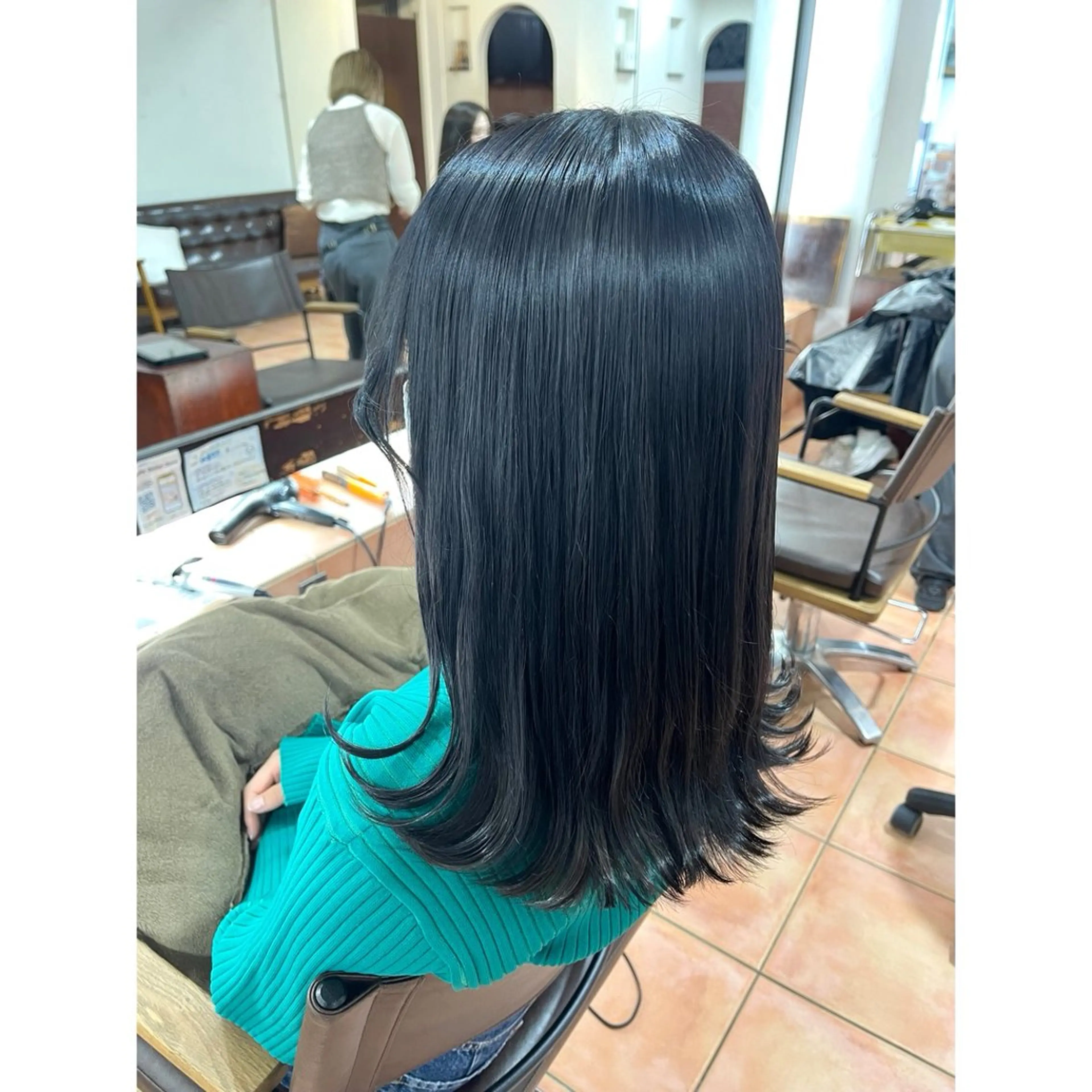 セミロング カラー ヘアアレンジ カット ヘアカラー トリートメント 宮川 莉央のその他イメージ