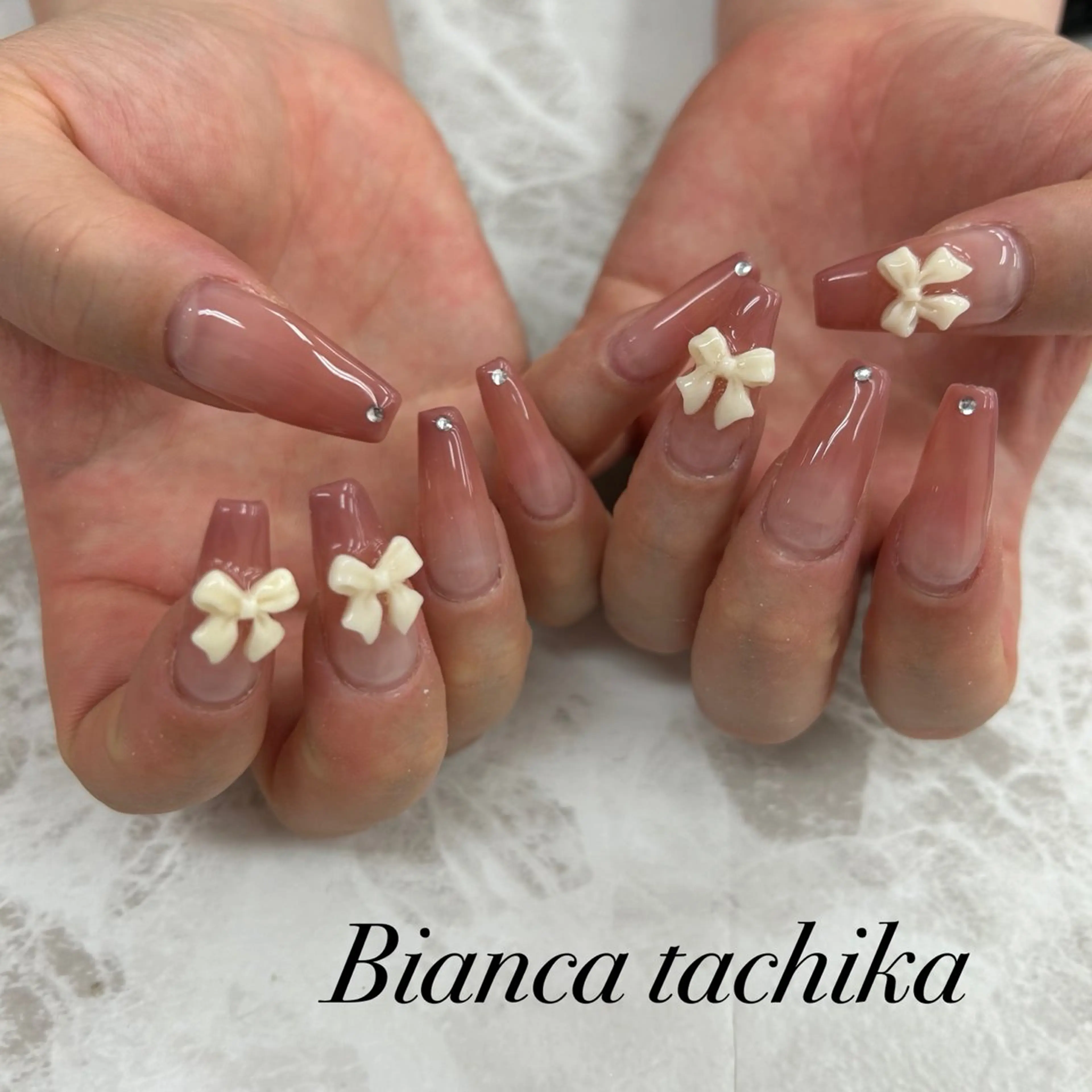 ネイル Bianca 立川店 小川のネイルデザイン