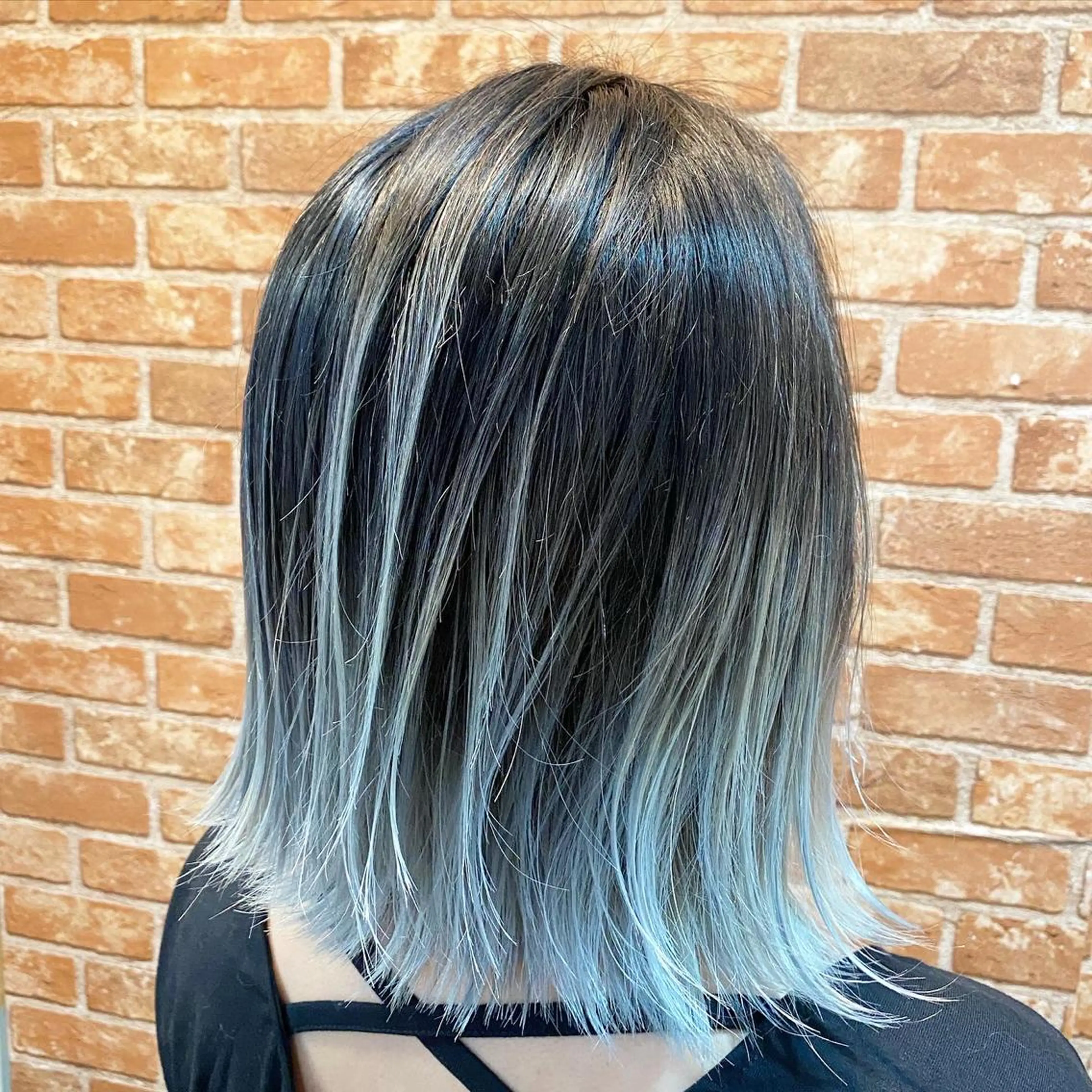 ミディアム カラー バレイヤージュ レイヤーカット LOHAS 関根真由美のヘアスタイル