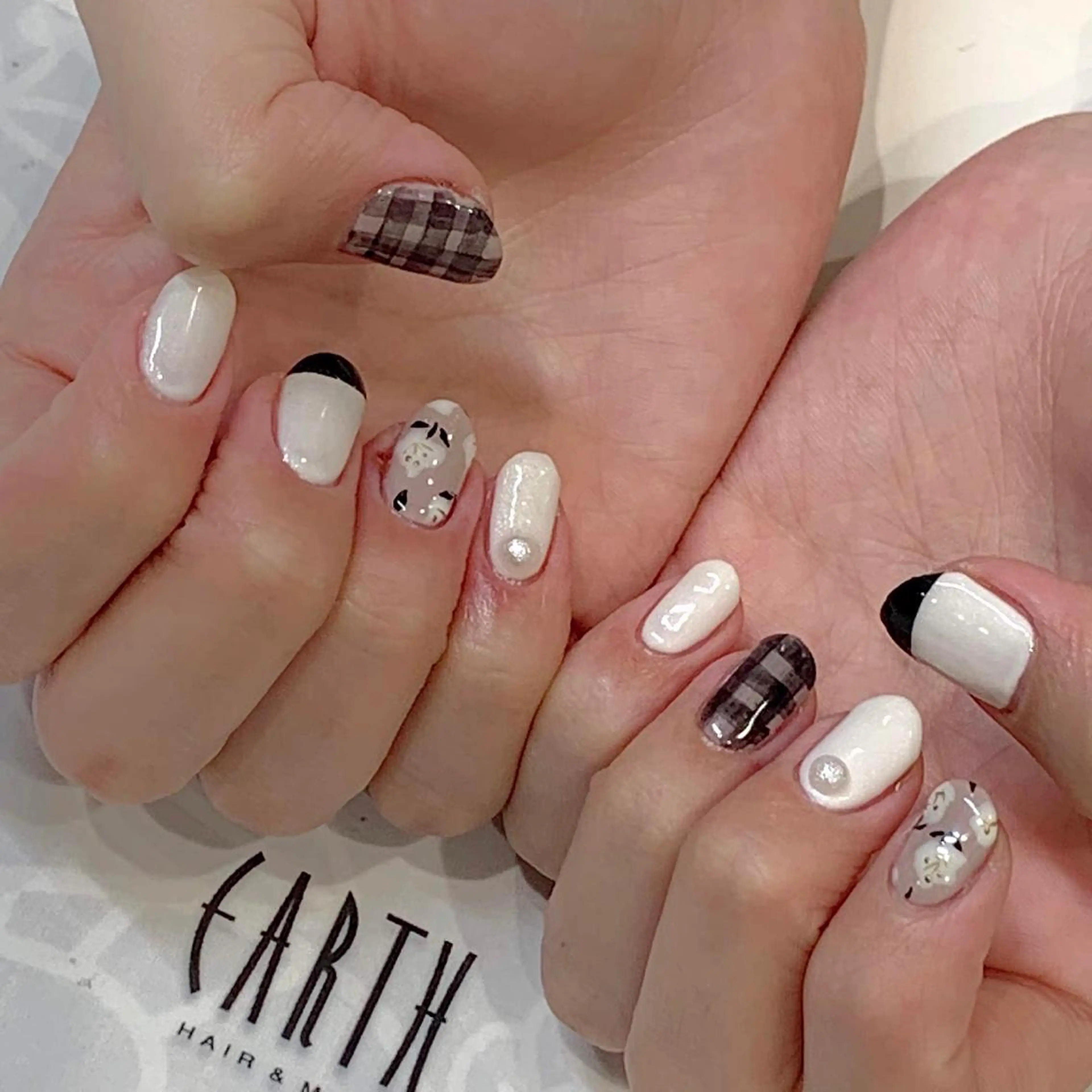 ネイル アートネイル ストーンネイル ハンドネイル 佐藤 まりえのネイルデザイン