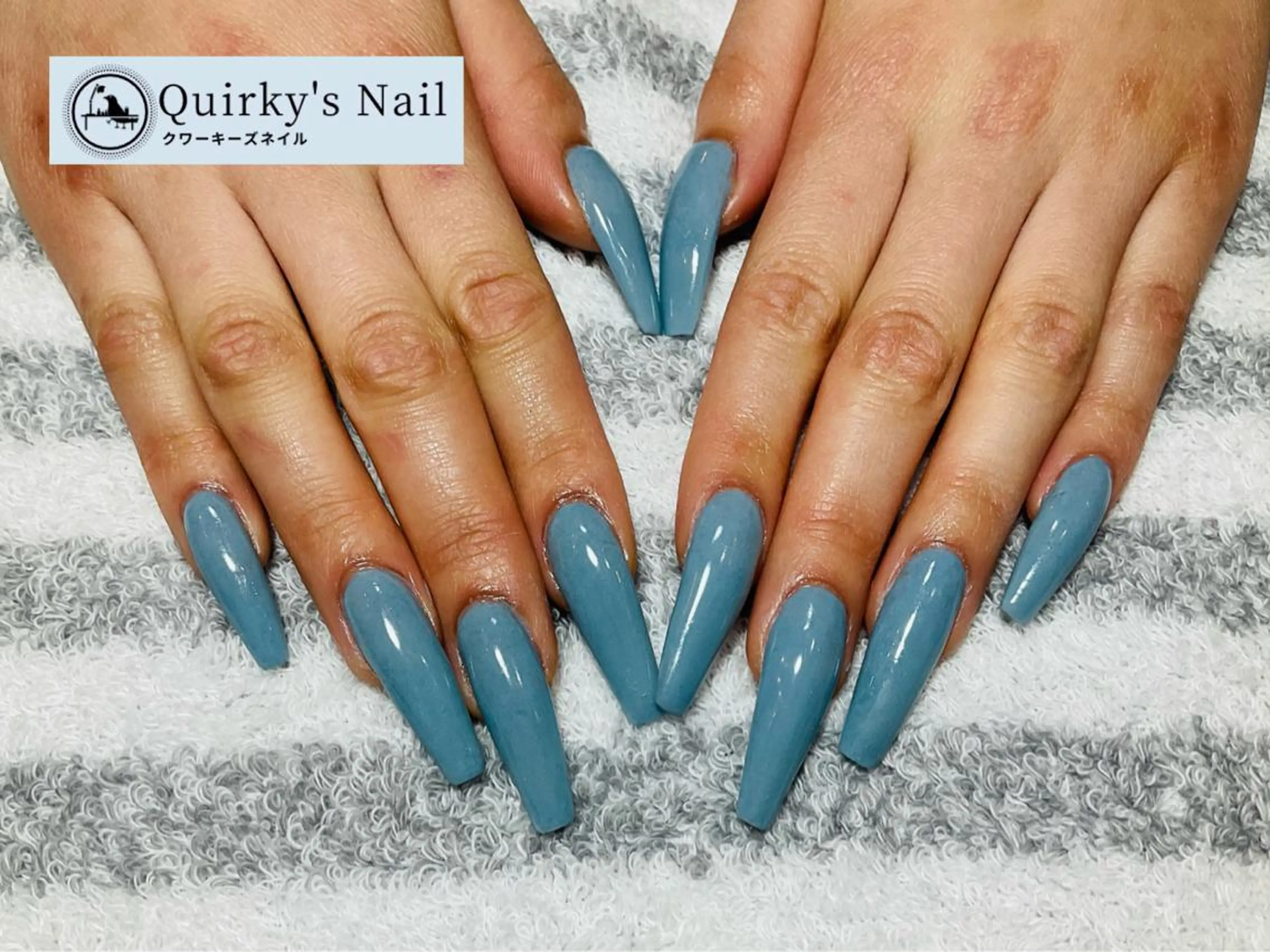 ネイル アートネイル ブルー ジェルネイル グラデーション ホログラムネイル Quirky's Nail【栄店】のネイルデザイン