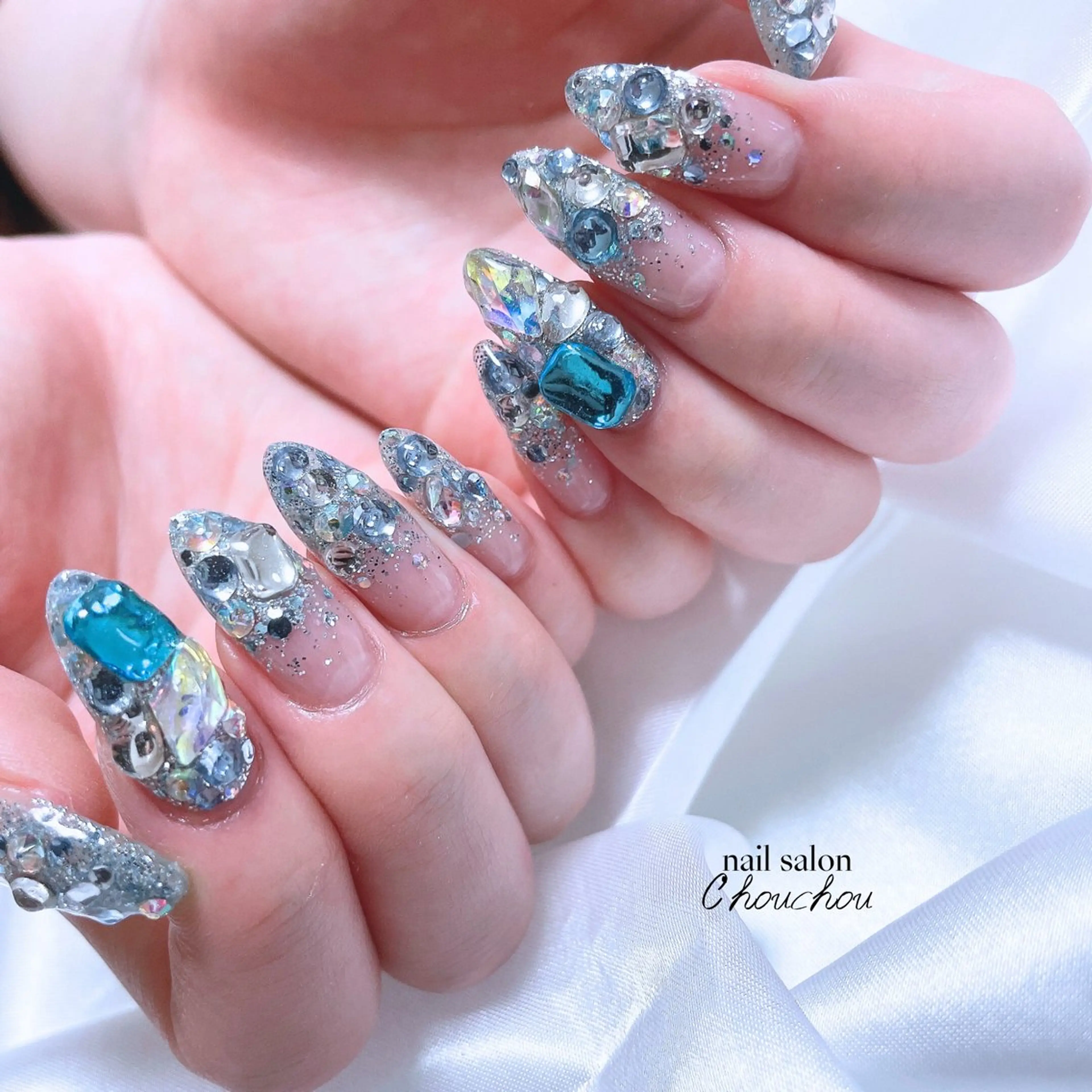 ネイル キラキラネイル C'hou chouのネイルデザイン