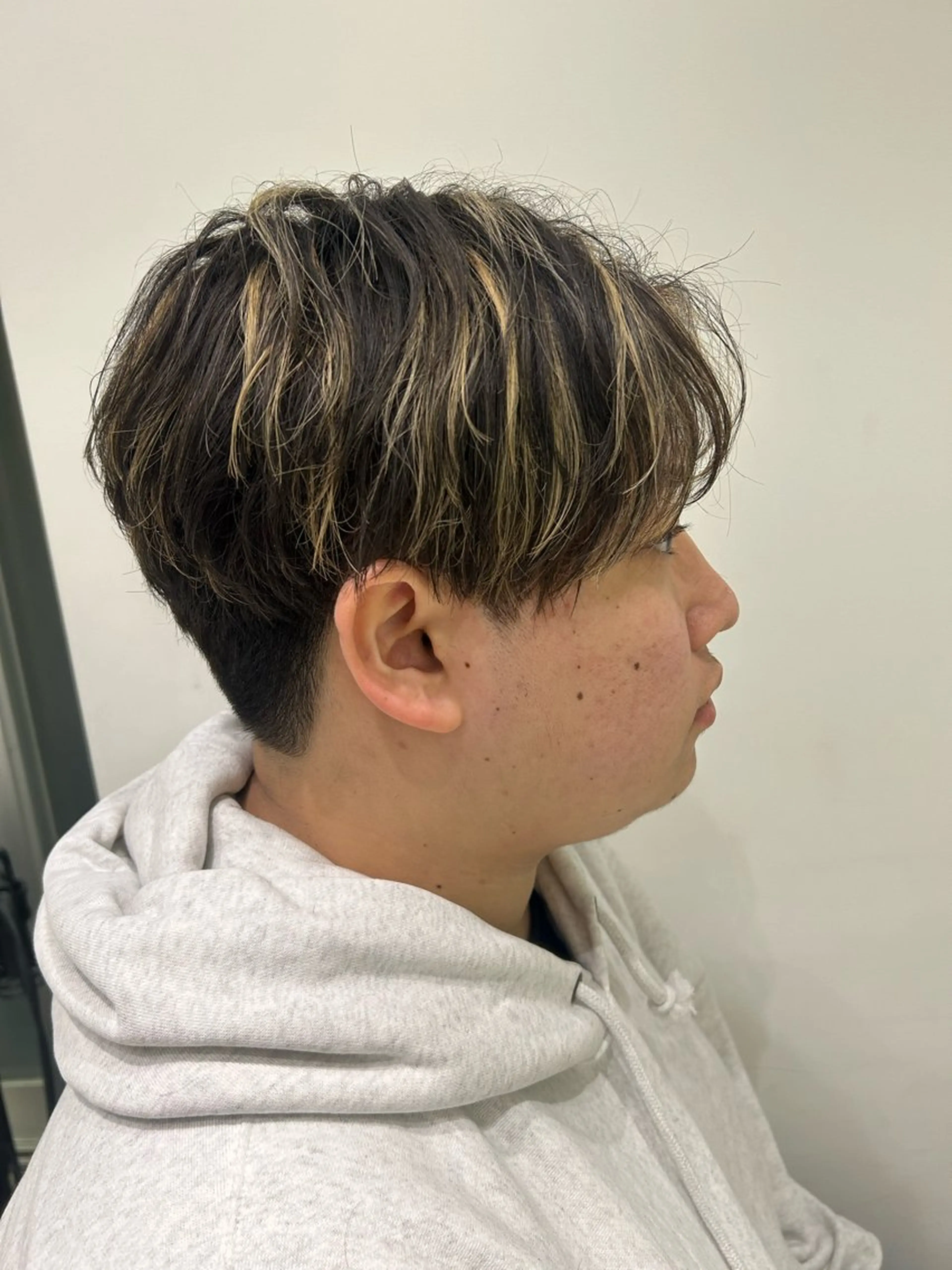 カラー メンズ kazuma 渋谷美容師のヘアスタイル