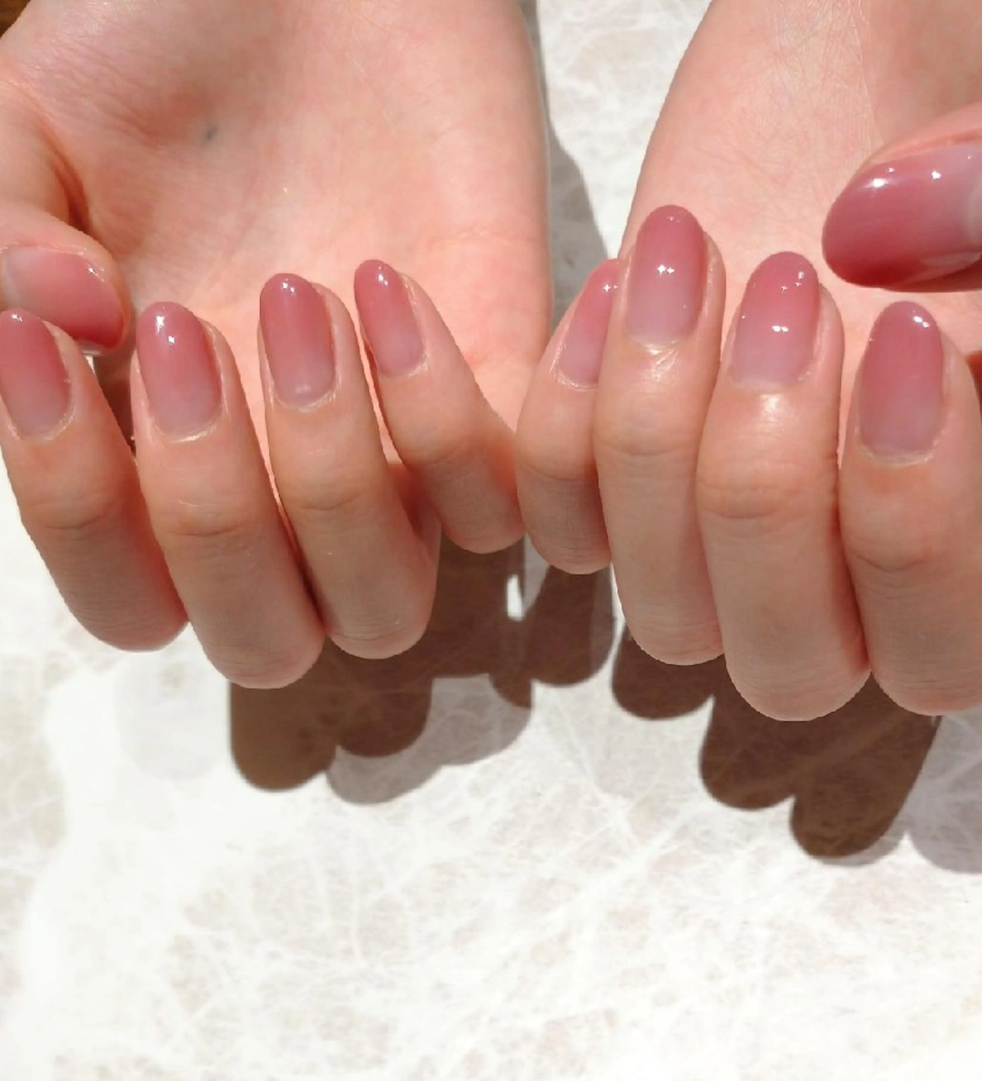 ネイル グラデーション ハンドネイル 會田 瑠衣のネイルデザイン