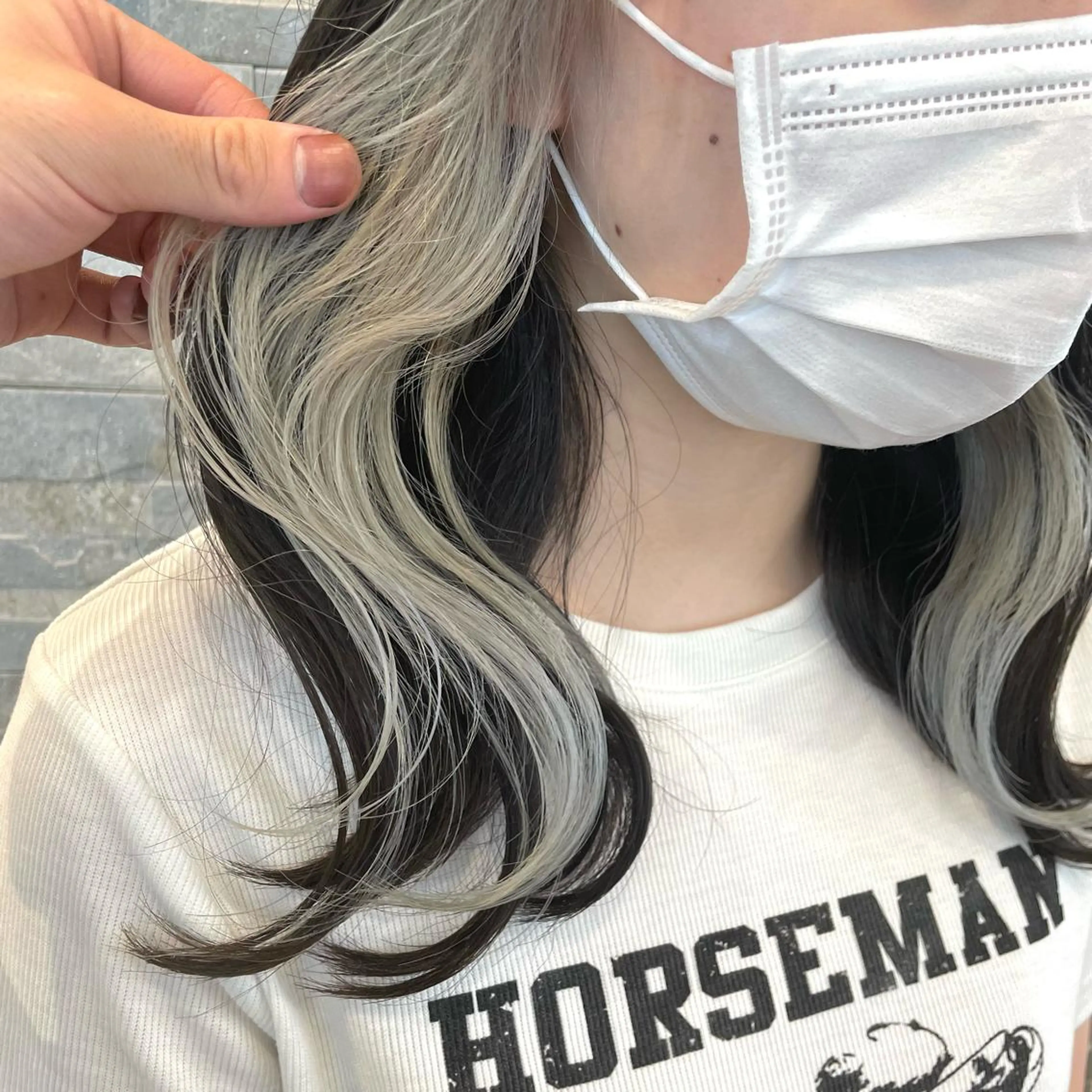 セミロング カラー ブリーチ La Blessグランサロン梅田店所属・梅田美容室/ブリーチ なし/レイヤーカットのヘアスタイル