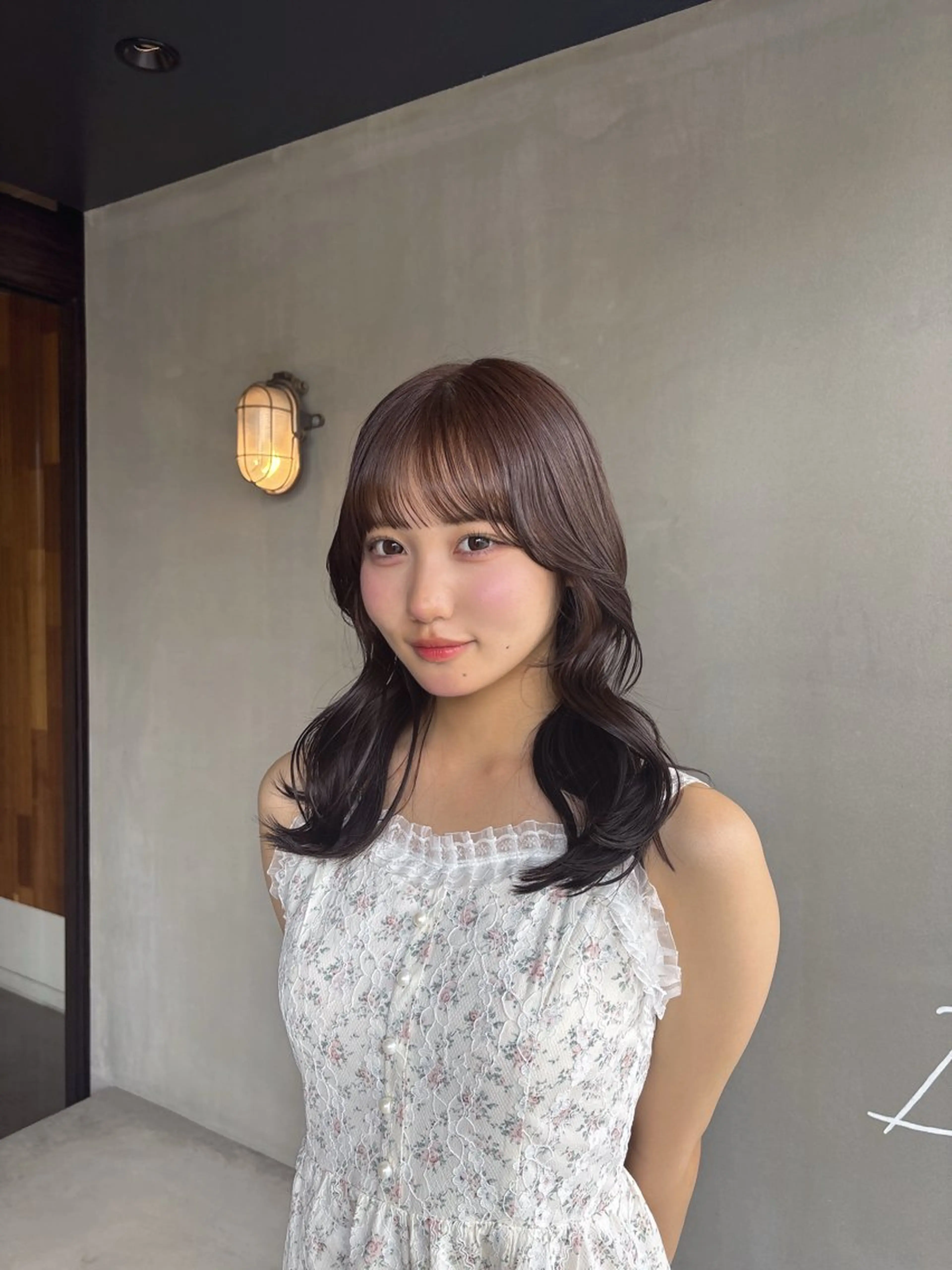 ミディアム レイヤーカット カット ヘアカラー 🎀韓国レイヤー/透 明感カラー/airiのヘアスタイル