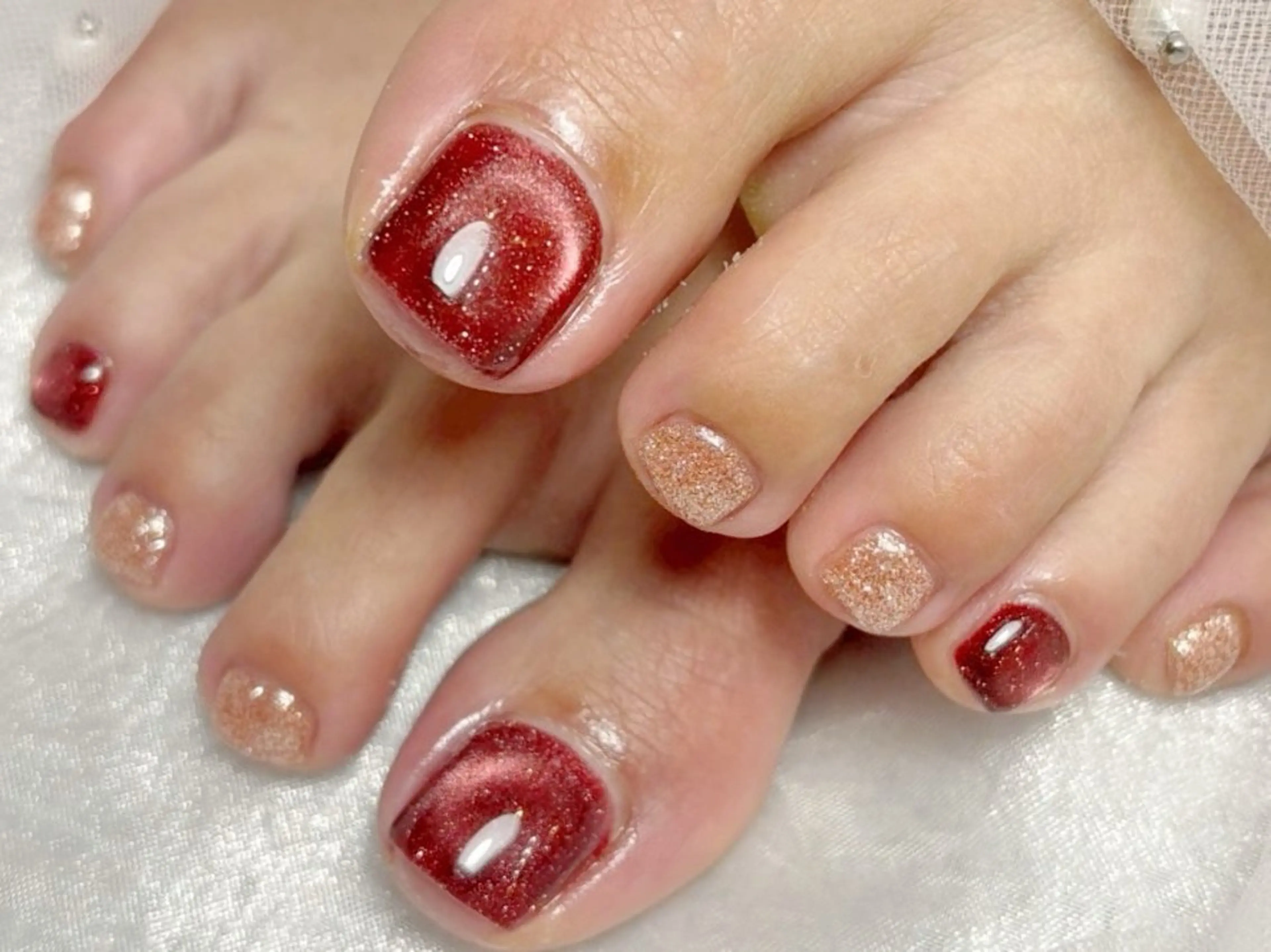 ネイル マグネットネイル フットネイル Mia nail 【⠀ミアネイル 】のネイルデザイン